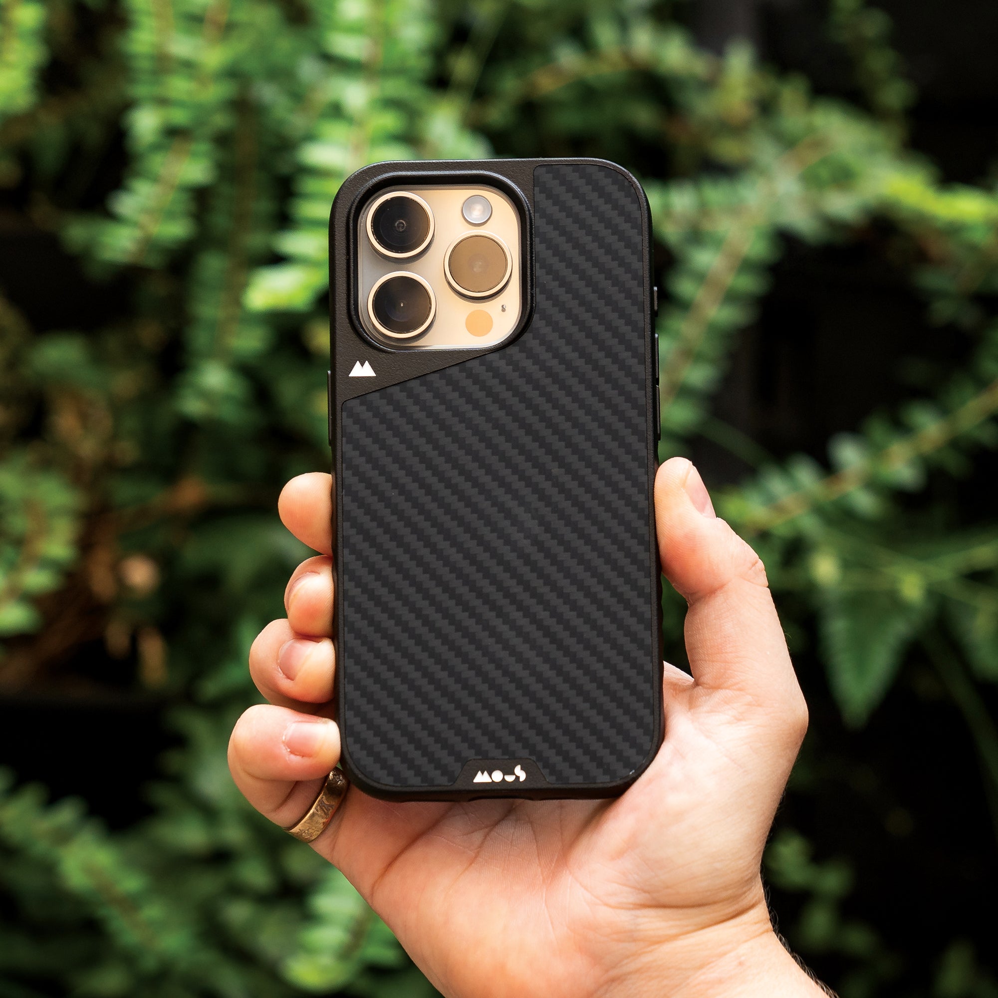 MagSafe® Compatible Aramid Fiber Phone Case for iPhone 15/14/13 - Ultra Thin & Durable Carbon Fiber Design - Perfect for Work, Travel & Everyday Protection (Limitless 5.0)