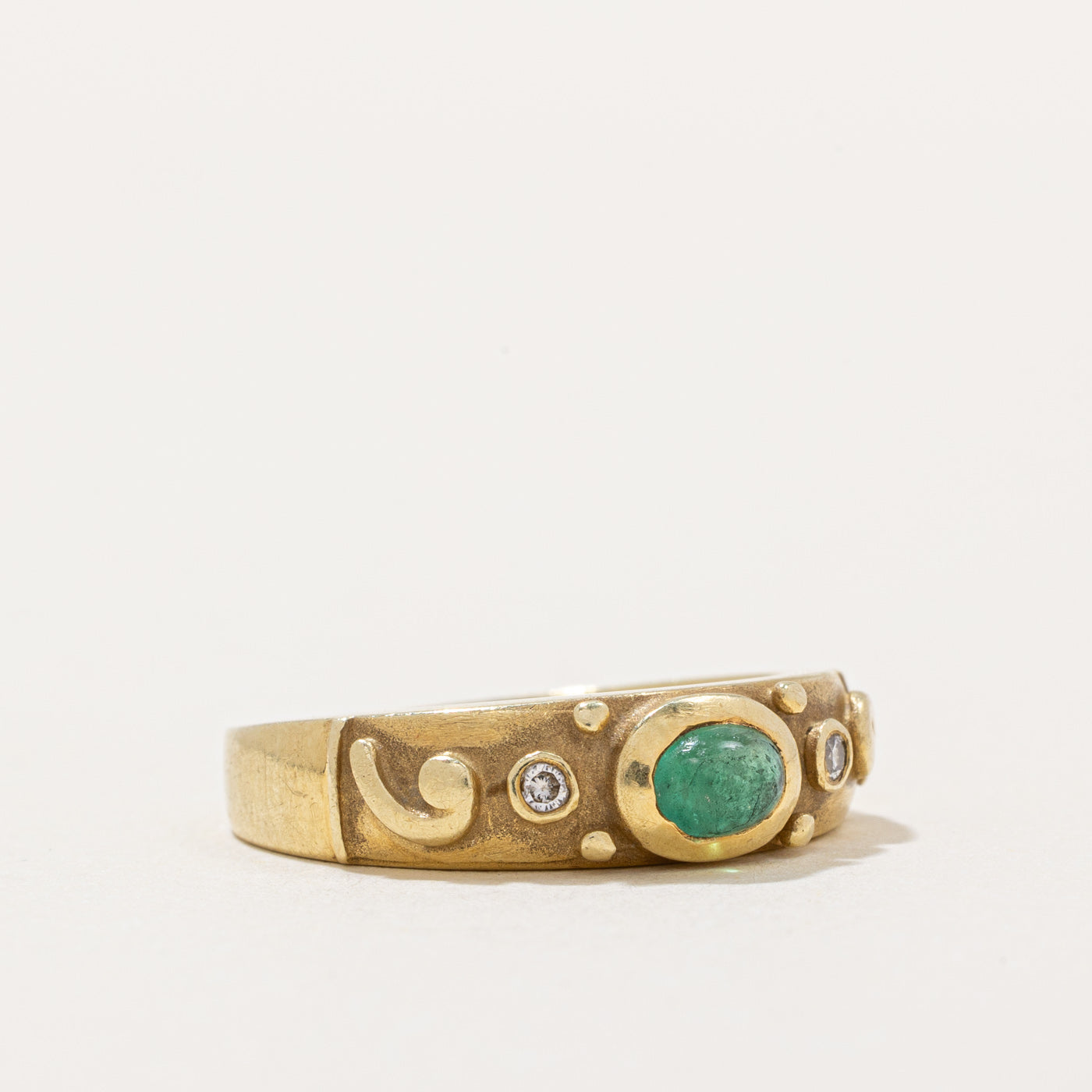 Emerald and Diamond Cocktail Ring - 0.33ct Emerald with 0.024ctw Diamond Accents - Size 6 - Elegant Statement Jewelry for Evening Parties, Weddings & Special Occasions