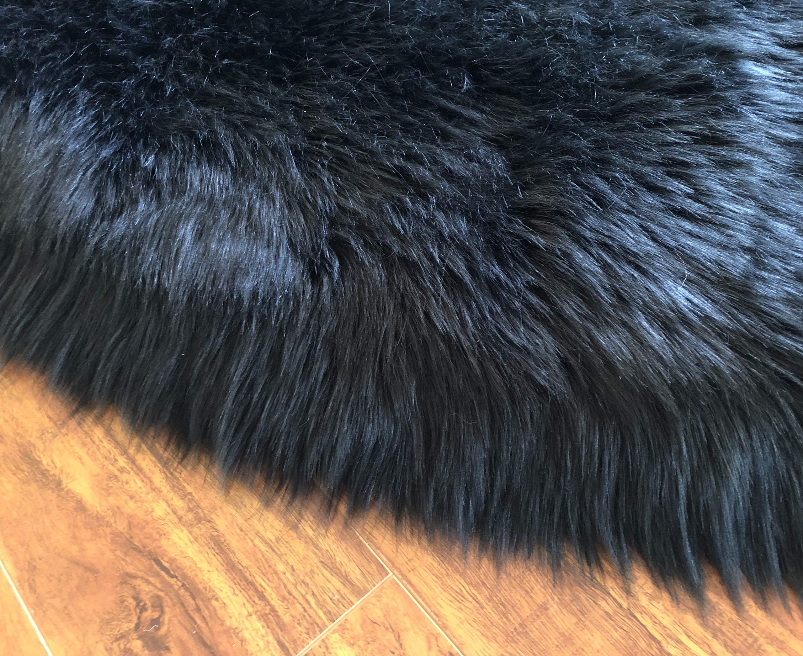 LAMBZY Genuine Sheepskin Silky Soft Area Rug - 3' x 4'4
