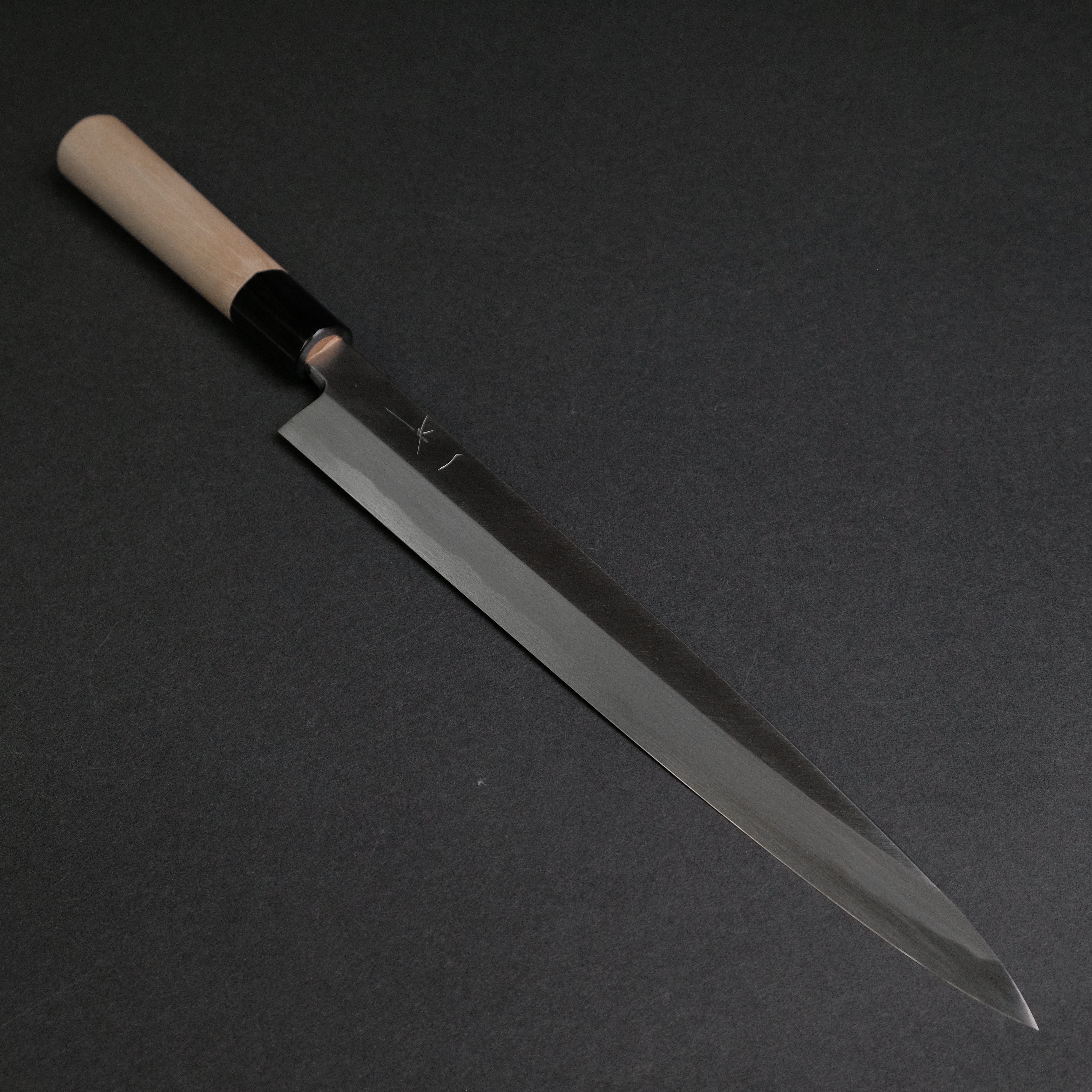 Hitohira Tanaka Manzo Blue #1 Yanagiba 270mm Japanese Sushi Knife - High Carbon Steel Blade with Ho Wood D-Shaped Handle & Saya Scabbard - Perfect for Sushi Chefs & Japanese Cuisine Preparation