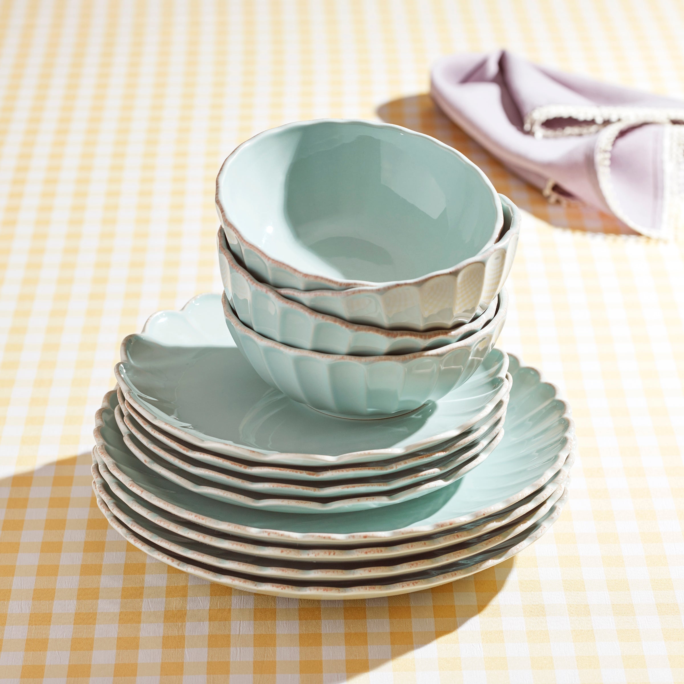 French Perle Scallop Dinnerware Set - 12 Piece Ice Blue Porcelain Plates & Bowls - Elegant Tableware for Wedding, Anniversary & Fine Dining