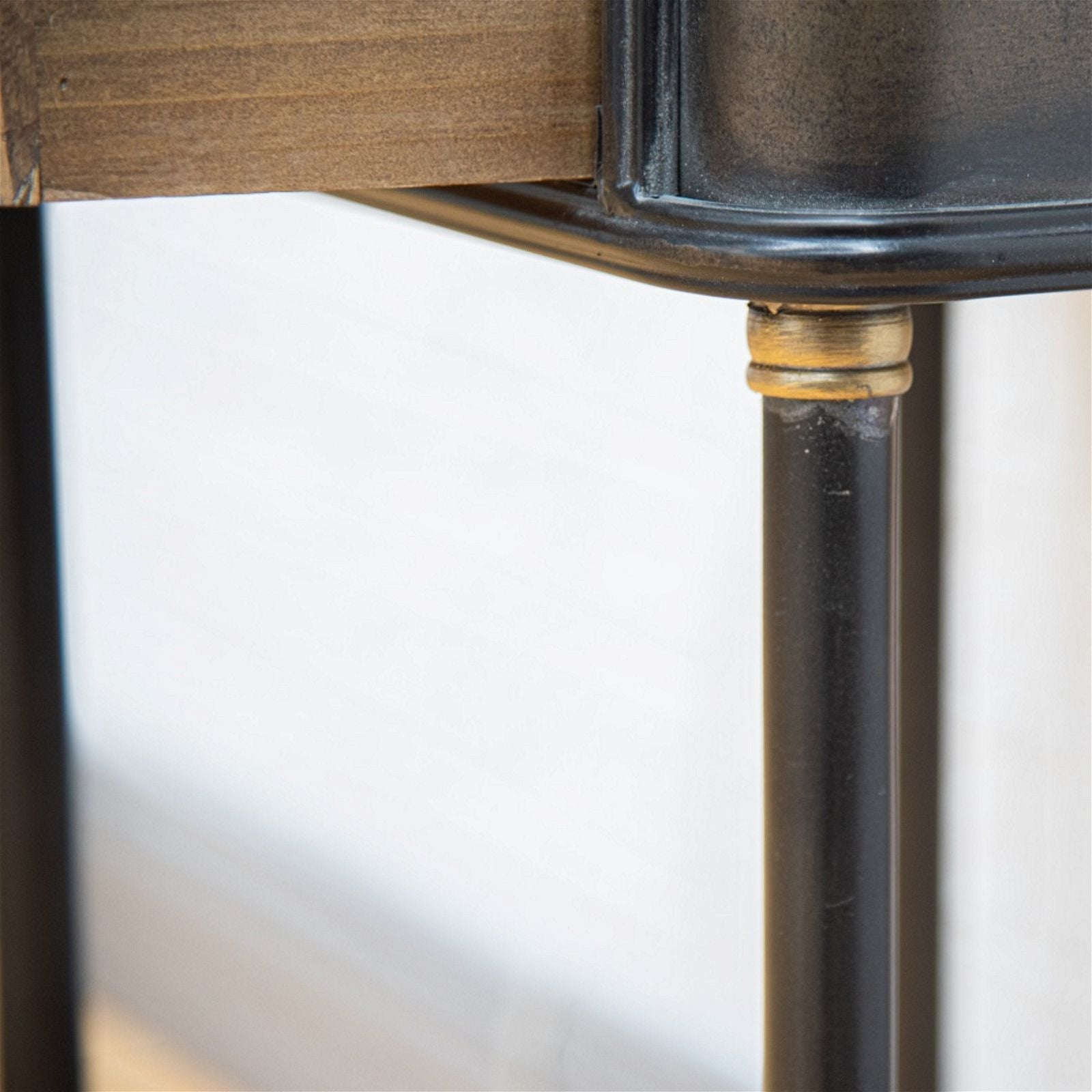 Refino Modern Side Table by Urban Style - Stylish End Table for Living Room, Bedroom & Office - Perfect for Coffee, Books & Decor