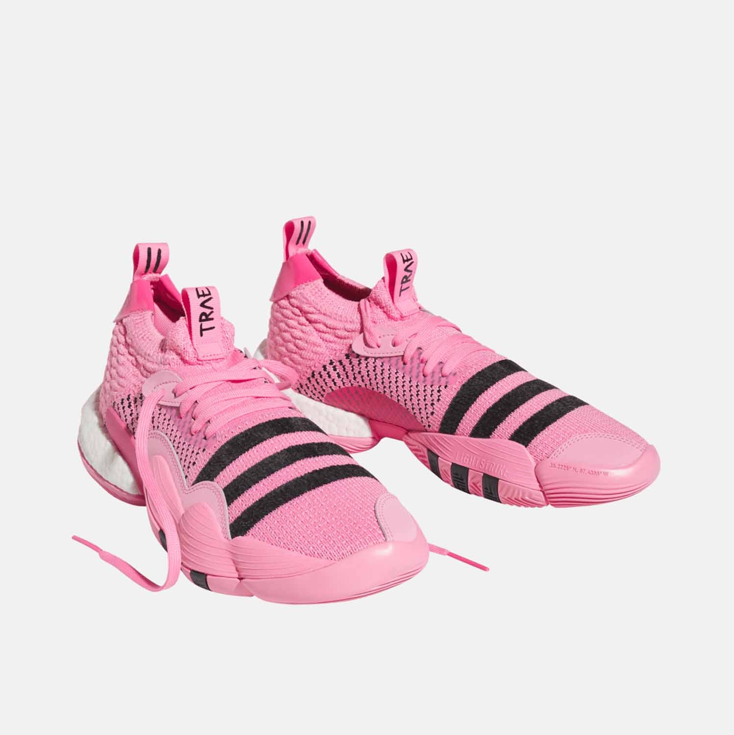 Trae Young 2 Basketball Shoes - Men's High-Performance Court Trainers for Indoor & Outdoor Games - Perfect for NBA Fans and Streetball Players