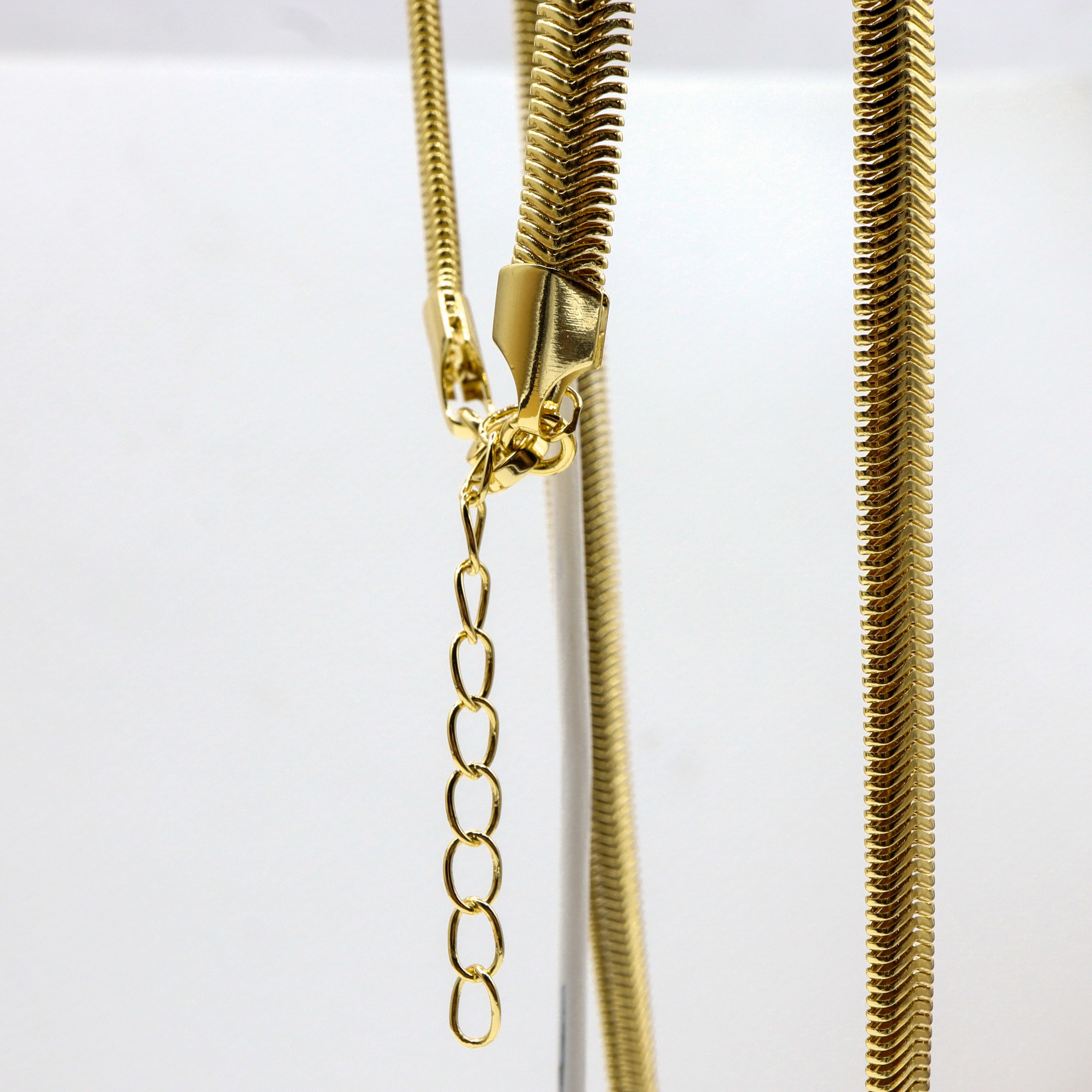 18K Gold Plated Snake Chain Necklace for Women - Dainty Layering Jewelry, Gift for Her - Perfect for Everyday Wear, Date Nights & Special Occasions