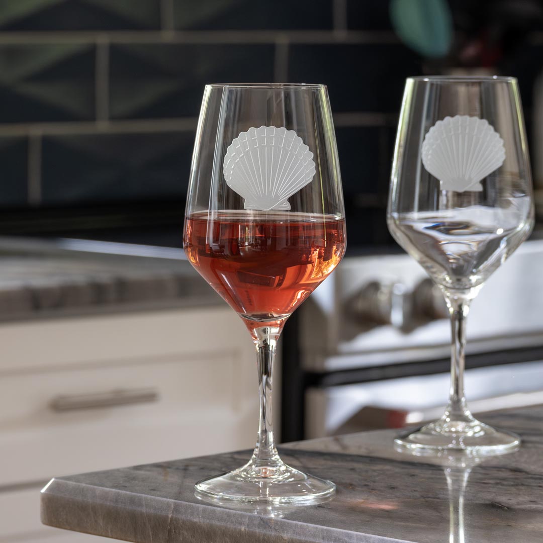 Premium Scallop Shell Design 19.75oz Wine Glasses Set of 2 - Elegant Stemware for White Wine, Cocktails & Home Bar Entertaining