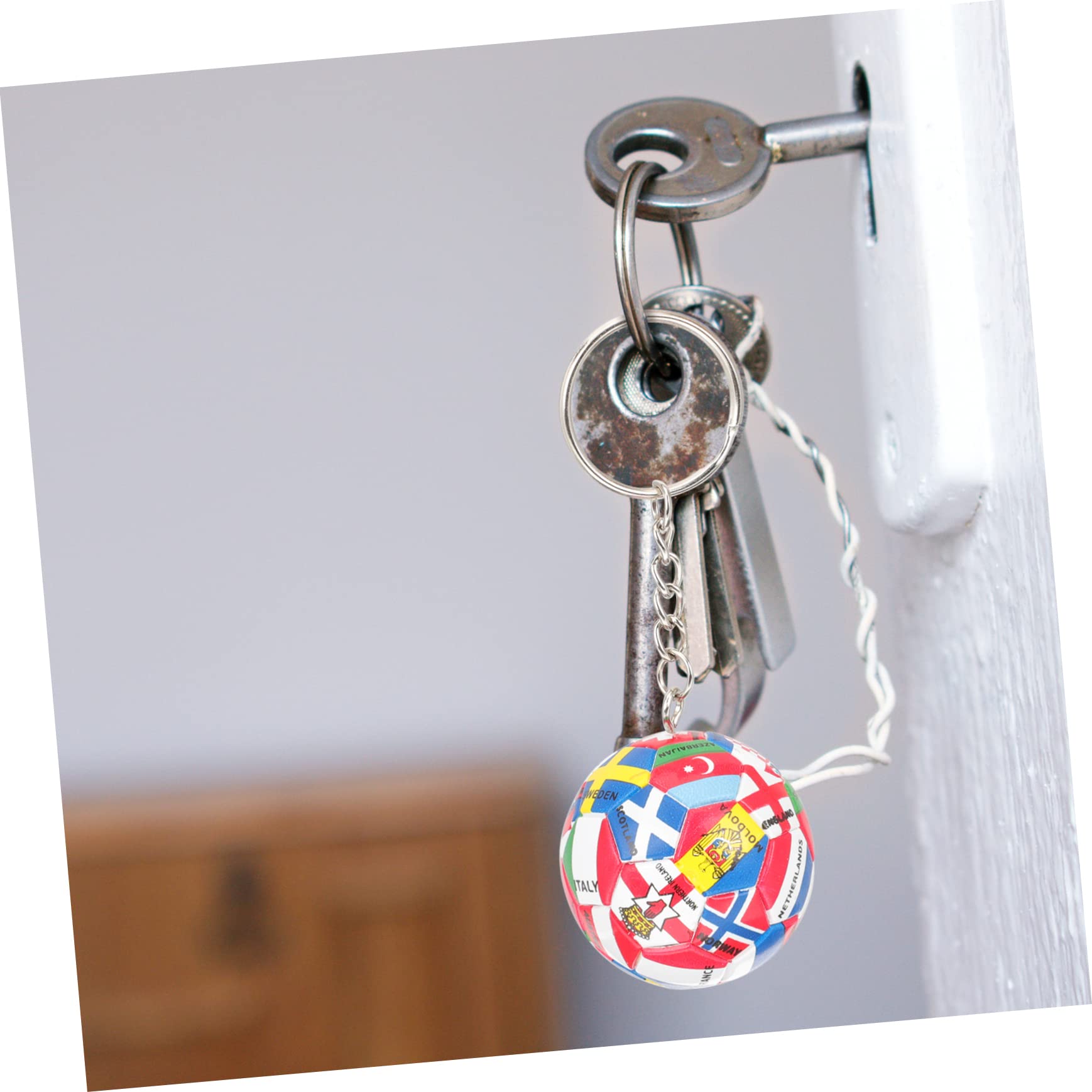 MOBUTOFU Soccer Keychain Pendant - Unique Party Favors for Boys and Girls - Perfect for Birthday Gifts, Sports Team Rewards, and School Event Goodie Bags