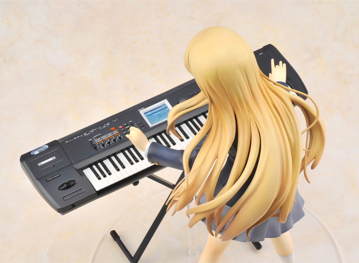 K-ON! Tsumugi Kotobuki 1/8 Scale Anime Figure - Collectible Music-Themed Character Model for Display & Gift Giving