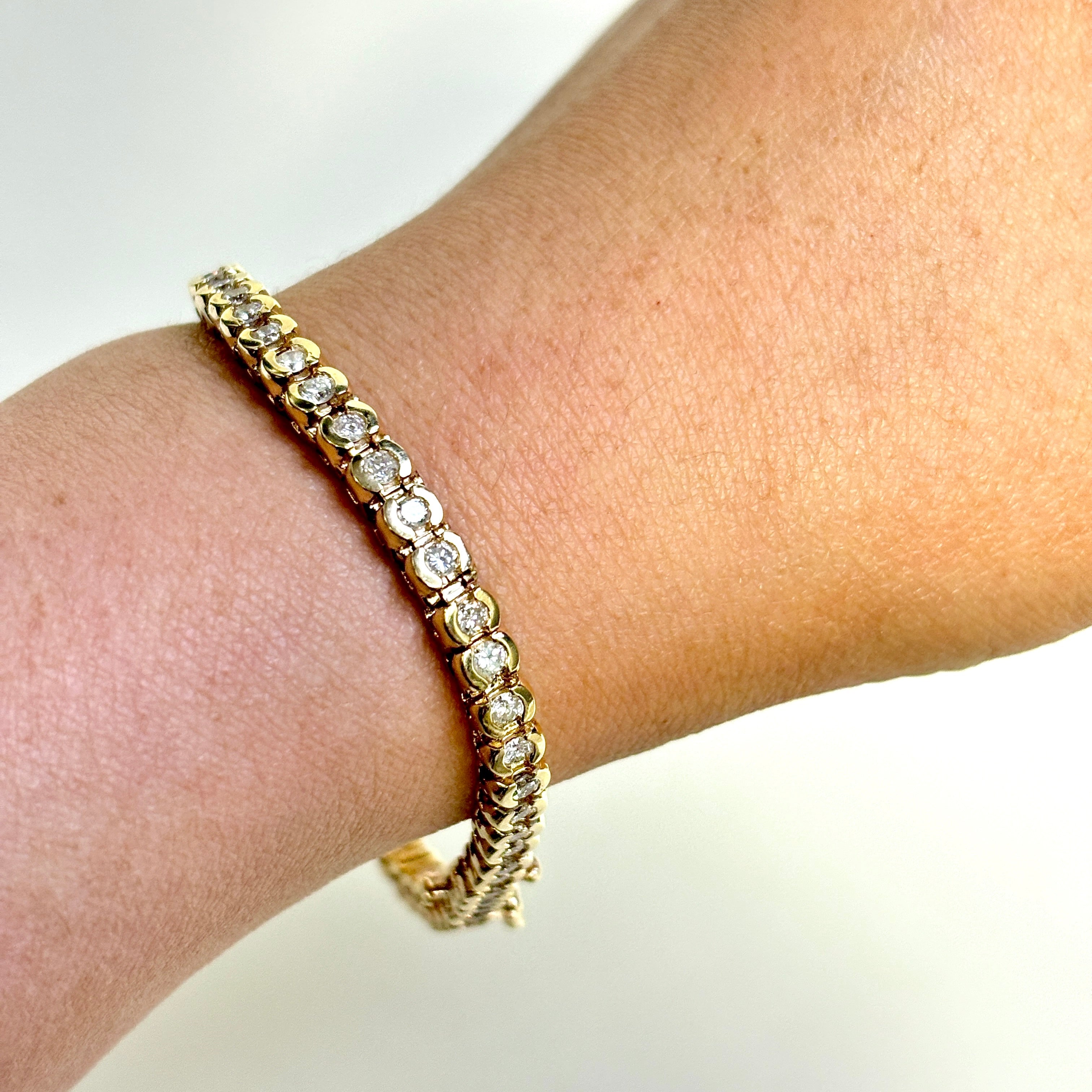 14K Yellow Gold Diamond Tennis Bracelet for Women - 7.5 Inch Adjustable Luxury Jewelry Gift for Anniversary, Birthday & Special Occasions