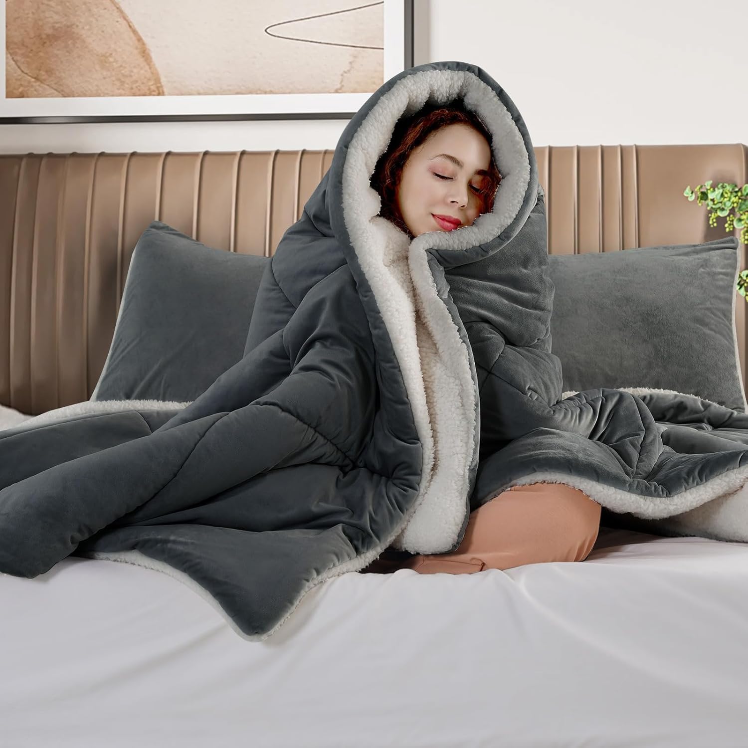 BEDHOURS Queen Comforter Set - Ultra Soft Micromink & Sherpa Reversible 3-Piece Bedding | Down Alternative Plush Comforter + 2 Pillowcases | Winter Warmth & Cozy Comfort (Charcoal Grey) for Bedroom, Guest Room & Dorm