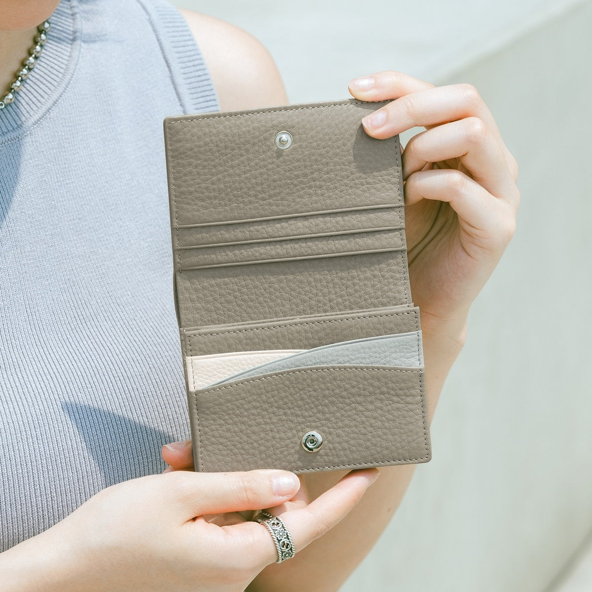Lola Genuine Leather Bi-Fold Wallet for Men - Slim RFID Blocking Credit Card Holder - Perfect for Everyday Use, Travel & Business