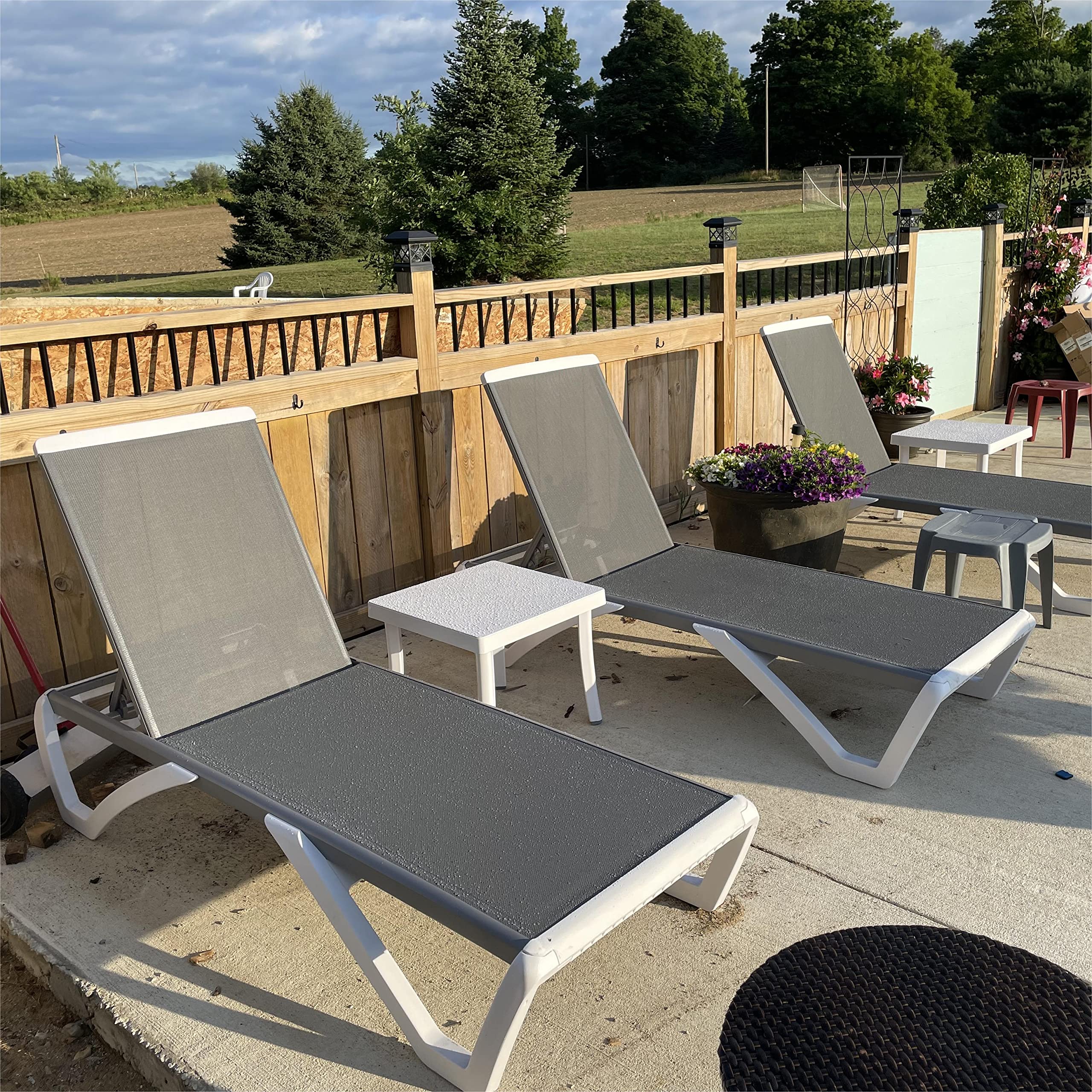 Domi Outdoor Living Adjustable Aluminum Patio Chaise Lounge - Lightweight Plastic Pool Lounge Chair with Reclining Back (Grey) - Perfect for Backyard, Poolside & Beach Relaxation