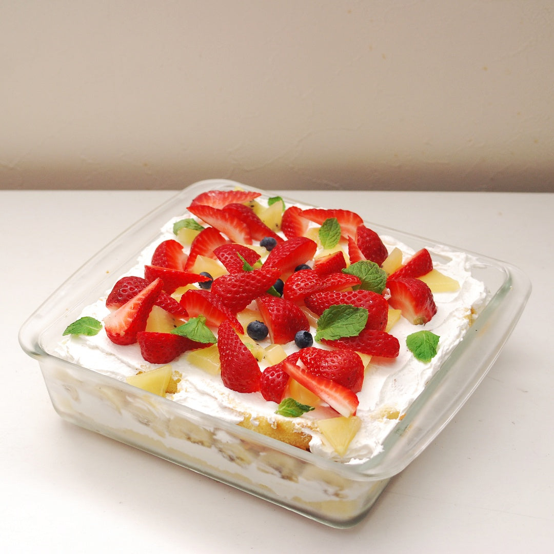 Iwaki Heat Resistant Glass Baking Dish - Oven Safe Casserole Pan for Baking, Roasting & Serving - Perfect for Lasagna, Casseroles & Desserts