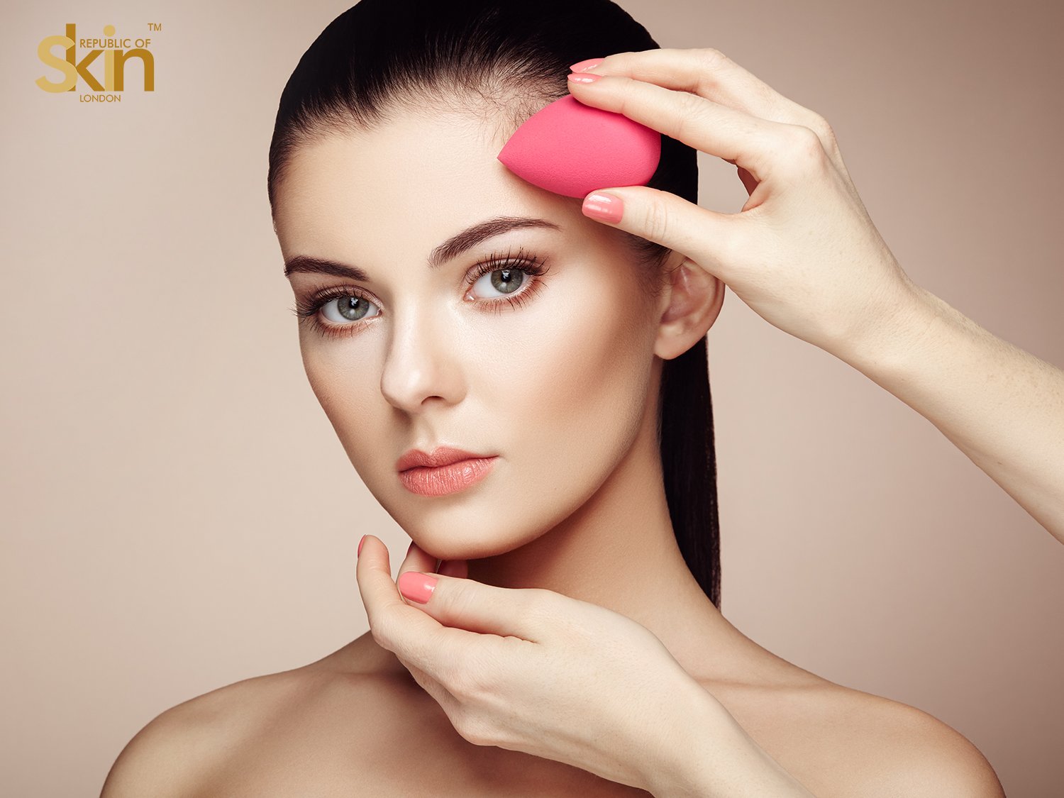 REPUBLIC OF SKIN London Anti-Microbial Latex-Free Beauty Blender Makeup Sponge - Soft & Blemish-Free Application for Flawless Foundation & Concealer - Perfect for Daily Makeup, Travel & Professional Use