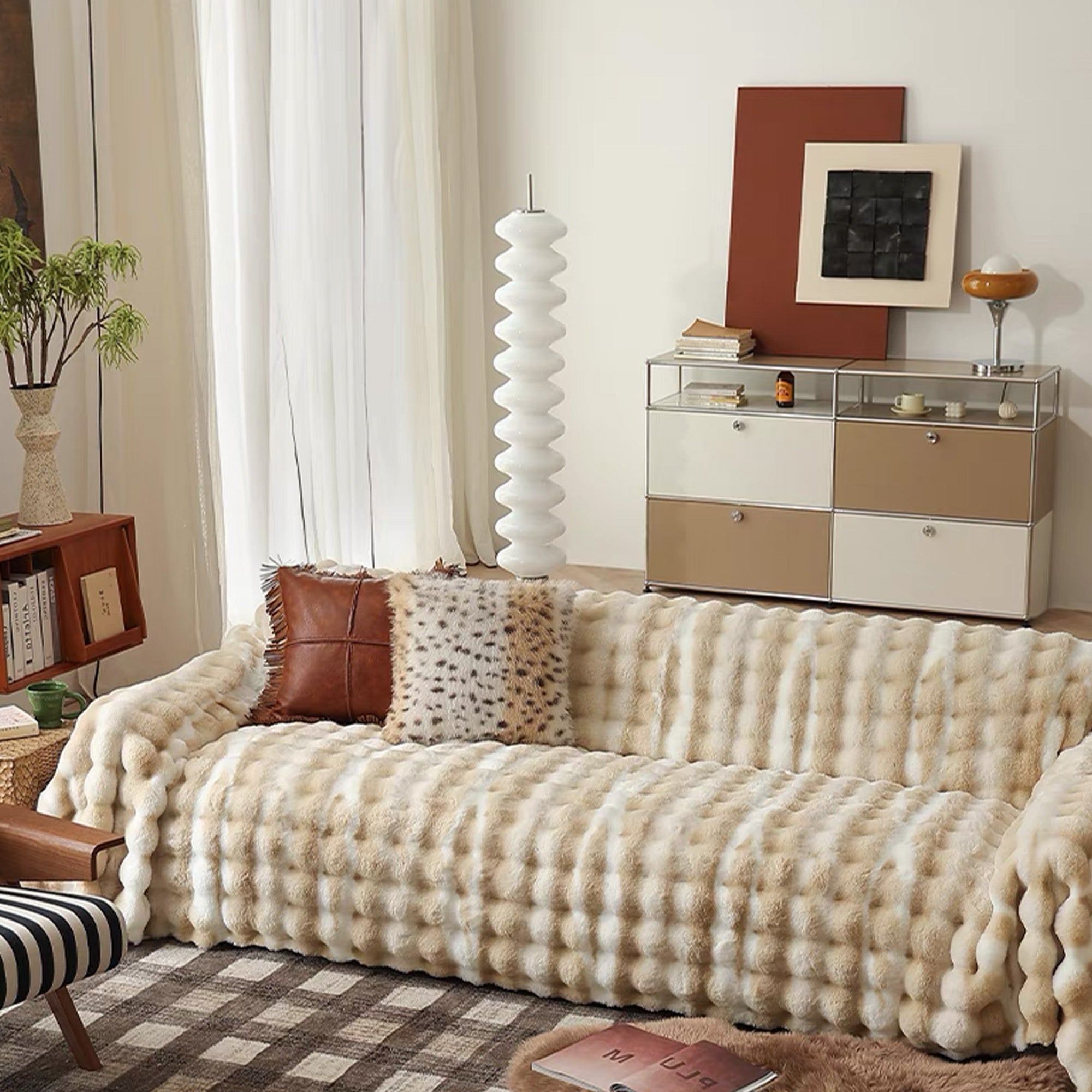 Premium Faux Fur Sofa Cover - Soft & Cozy Couch Protector for Winter, Home Decor, Living Room Upgrade - Perfect for Pets, Family Gatherings & Cozy Nights