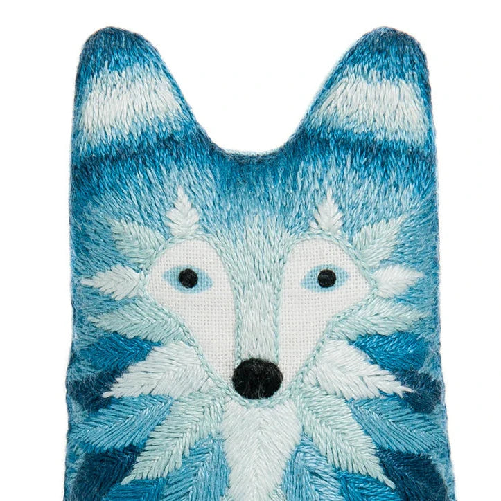 DIY Animal Embroidered Doll Kits for Beginners - Cute Handmade Stuffed Animals Craft Set for Kids & Adults - Perfect for Birthday Gifts, Home Decor, and Creative Sewing Projects