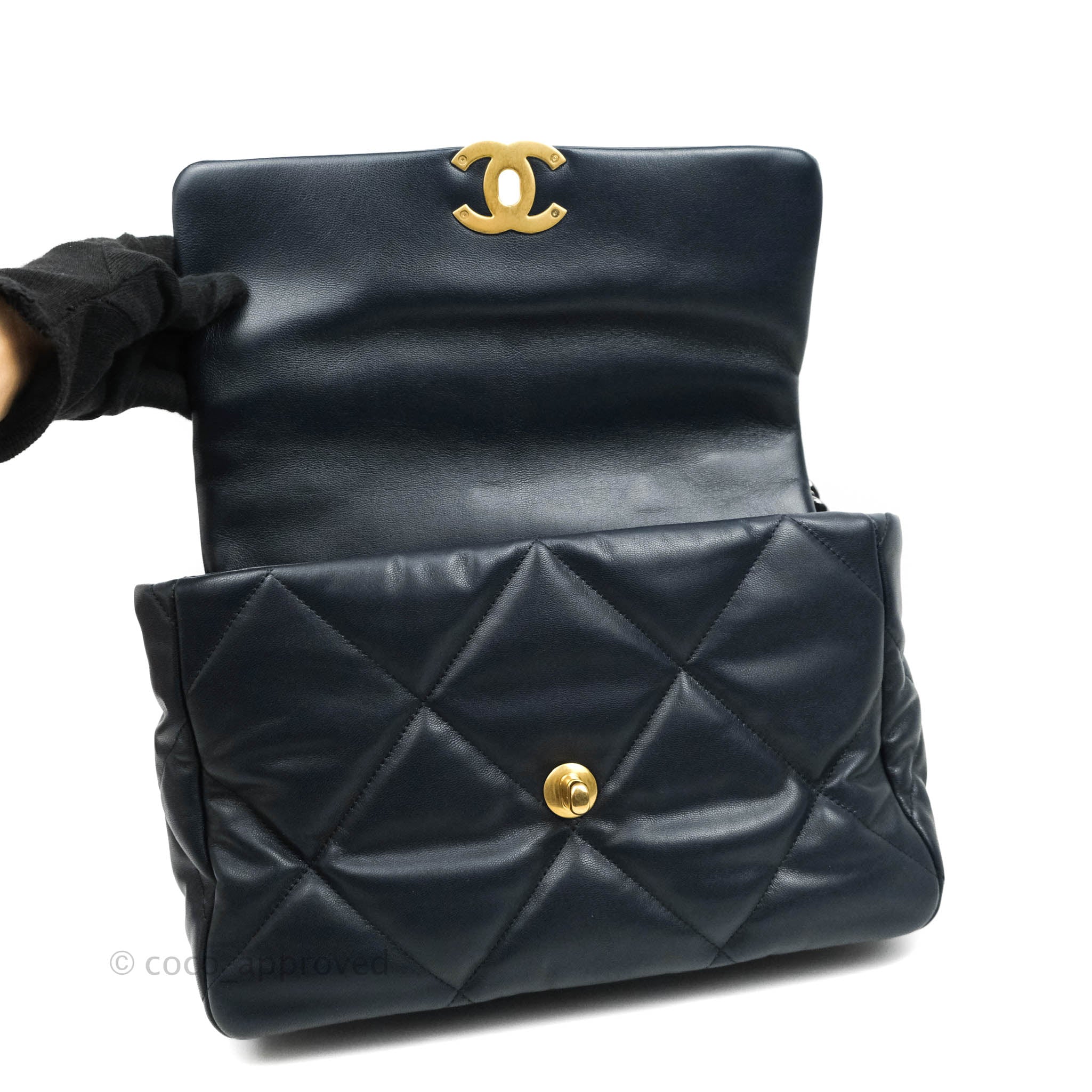 Chanel 19 Medium Flap Bag in Navy Goatskin Leather with Mixed Hardware - Perfect for Work, Travel & Evening Events
