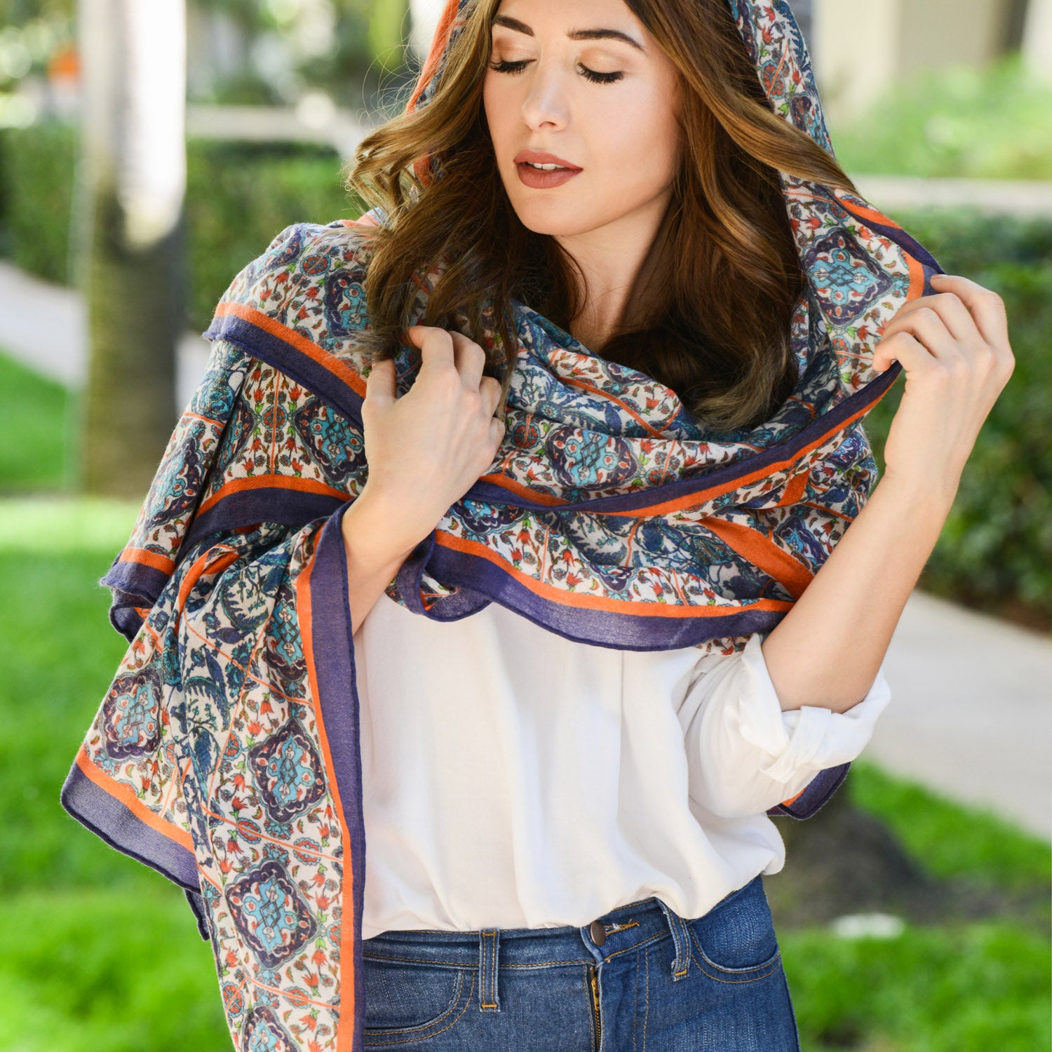 Luxury Istanbul Long Cashmere Scarf - Soft Winter Wrap for Women & Men - Perfect for Travel, Office & Cold Weather Fashion Accessory