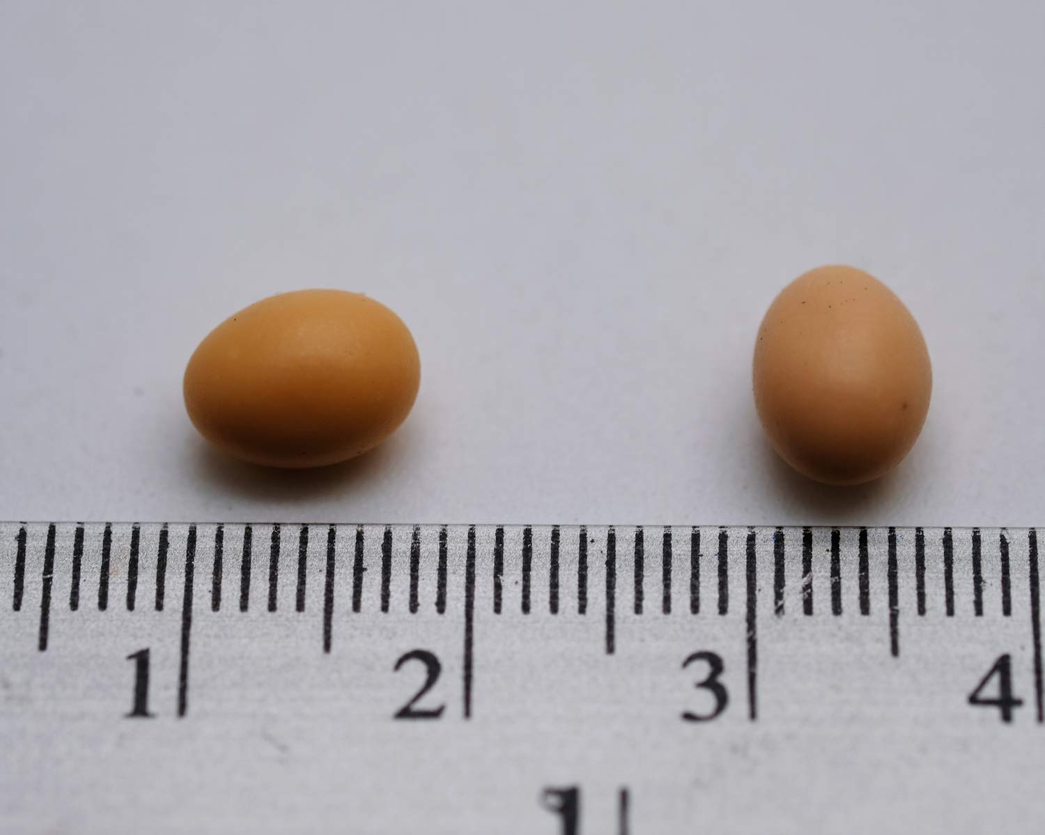 20 Pcs Miniature Egg Dollhouse Food Accessories for Kitchen - Realistic Tiny Eggs for Dollhouse, Diorama, and Model Train Scenes