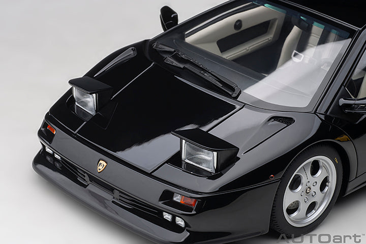AUTOart 1:18 Scale Lamborghini Diablo SE30 Diecast Model Car - Deep Metallic Black | Collectible Display for Car Enthusiasts & Perfect Gift for Sports Car Lovers