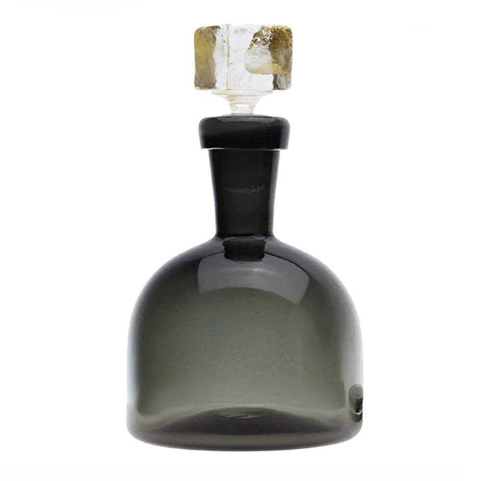 Premium Crystal Glass Whiskey Decanter Set with Low Smoke & Gold Accents - Perfect for Bourbon, Scotch, and Wine Aeration at Home Bars & Dinner Parties
