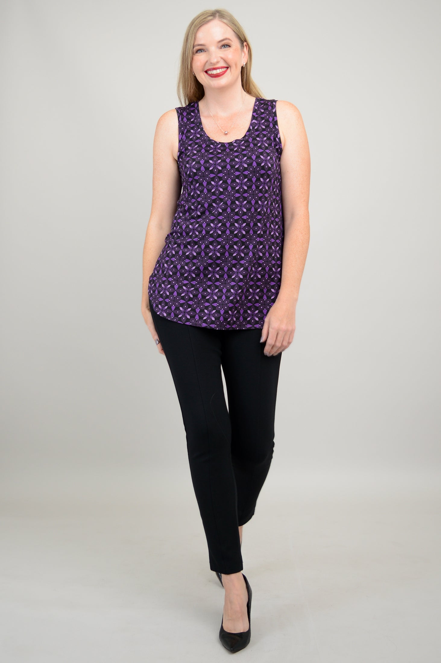 Stylish Jazz Tank Top with Geo Flower Print - Soft Bamboo Fabric - Perfect for Summer Outfits & Casual Wear