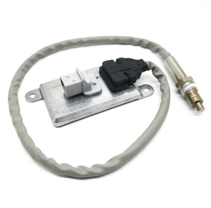 5WK96653B 5WK9 6653B A0091530028 Nitrogen Oxygen NOx Sensor 24V for Mercedes Benz Truck - Heavy Duty Replacement Part for Improved Emissions Control & Engine Performance