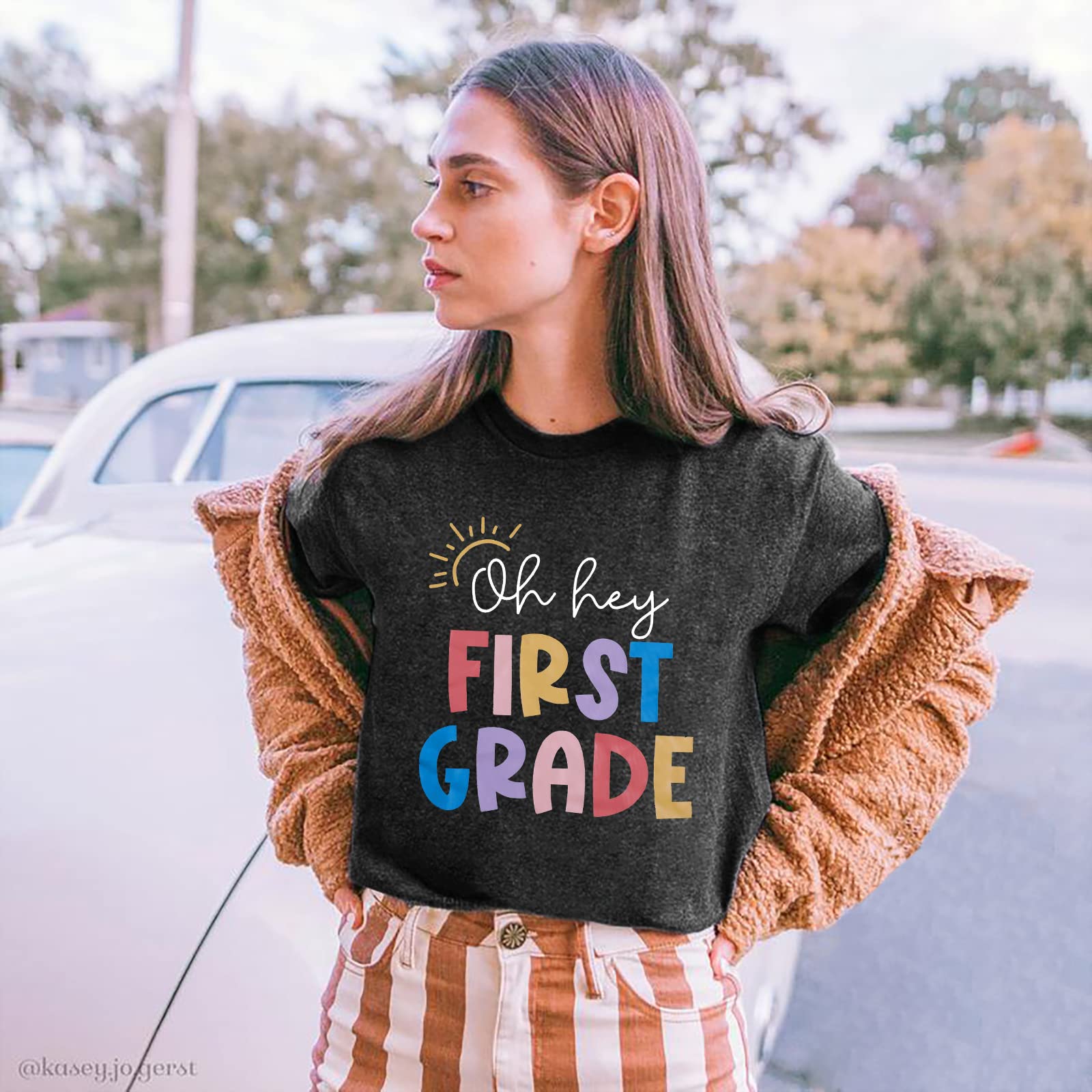 Best DUTUT First Grade Teacher T-Shirt for Women - Back to School Letter Print Top, Teacher Appreciation Gift, Comfortable Short Sleeve Blouse - Perfect for Classroom, Teacher's Day & School Events