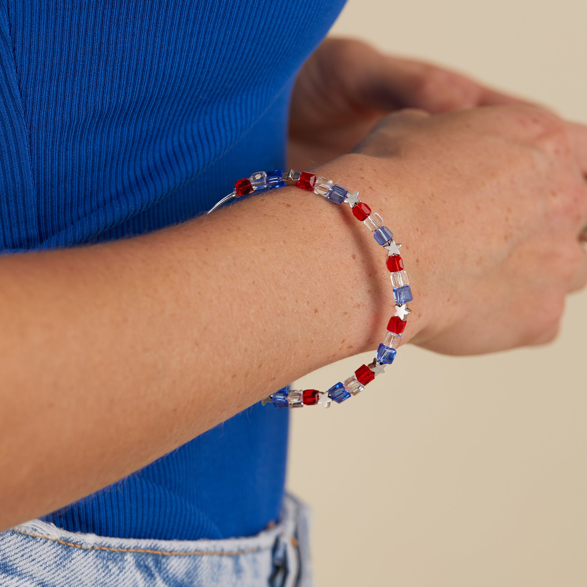 USA Patriotic Beaded Bangle Bracelet - Red White & Blue Beaded Jewelry for Women - Perfect for 4th of July, Memorial Day & Independence Day Celebrations