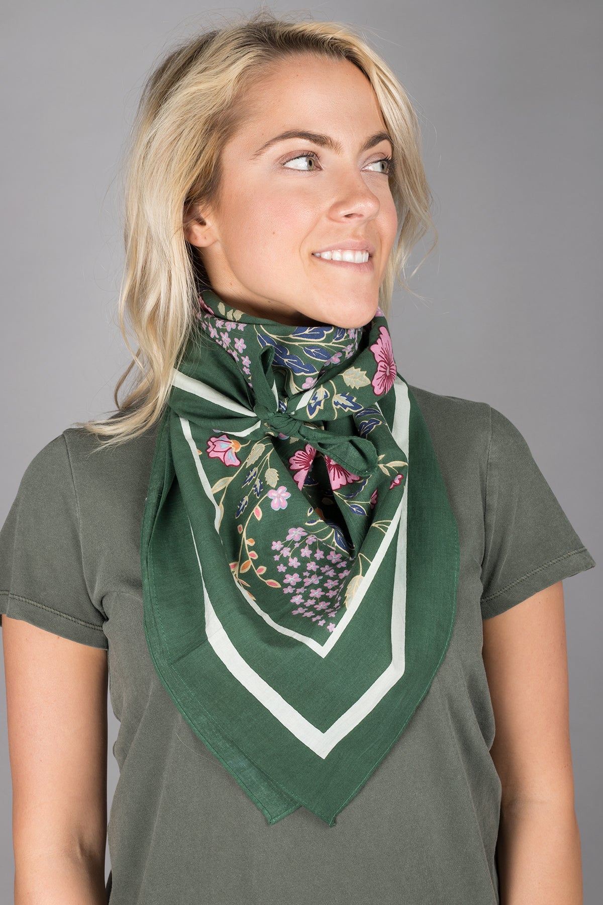 Premium Cotton Bandana - Oversized Soft & Breathable Fashion Scarf for Women & Men - Perfect for Outdoor Activities, Sports, and Everyday Style