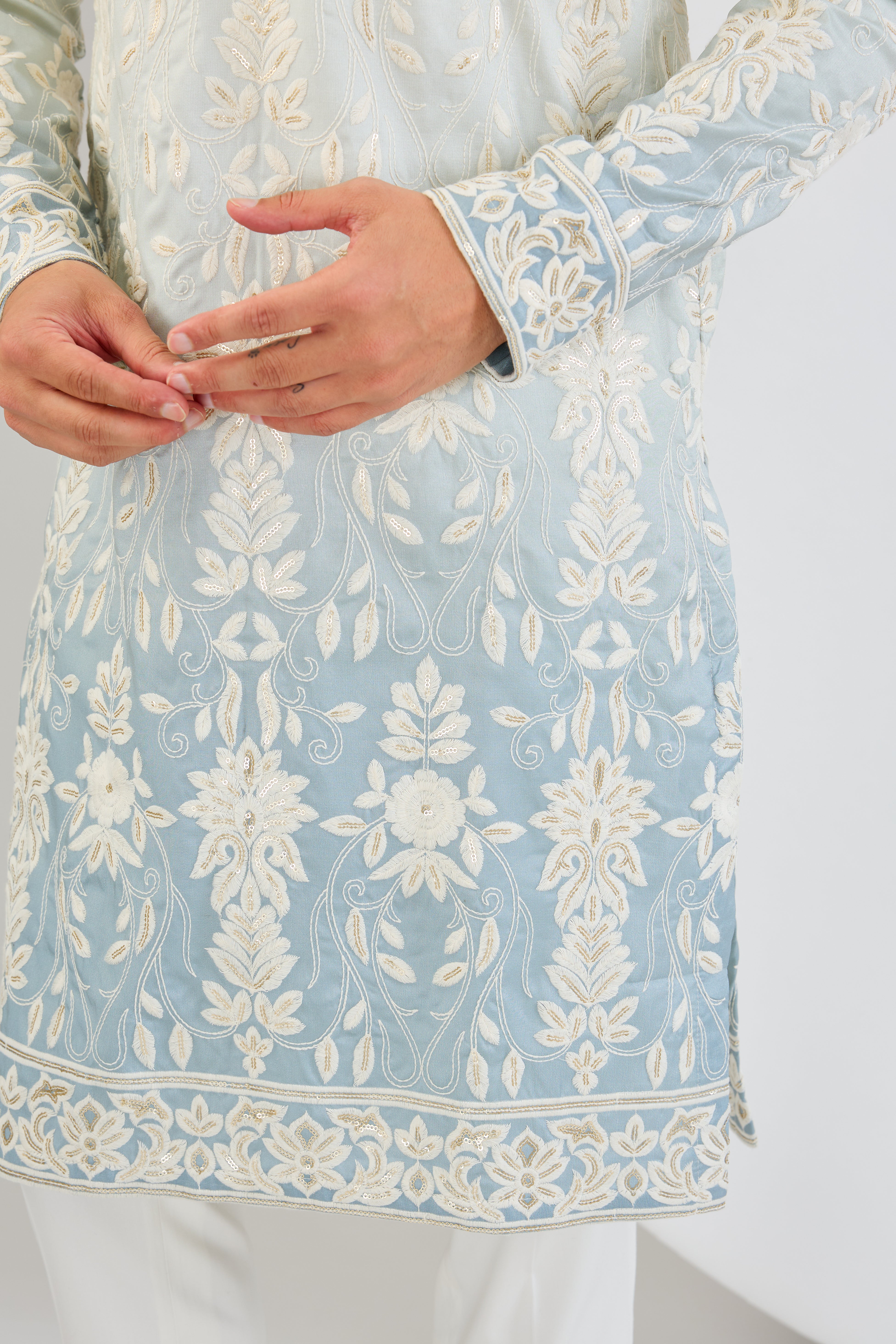 Elegant Ombre Chikankari Kurta with Intricate Sequin & Thread Embroidery - Perfect for Festivals, Weddings & Ethnic Occasions