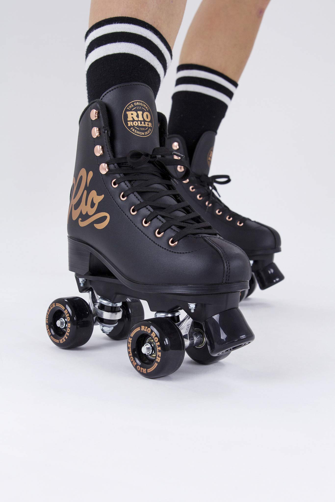 Rose Roller Skates for Women & Men - Premium Unisex Quad Skates for Indoor & Outdoor Skating - Perfect for Rinks, Parks, Fitness & Retro Style
