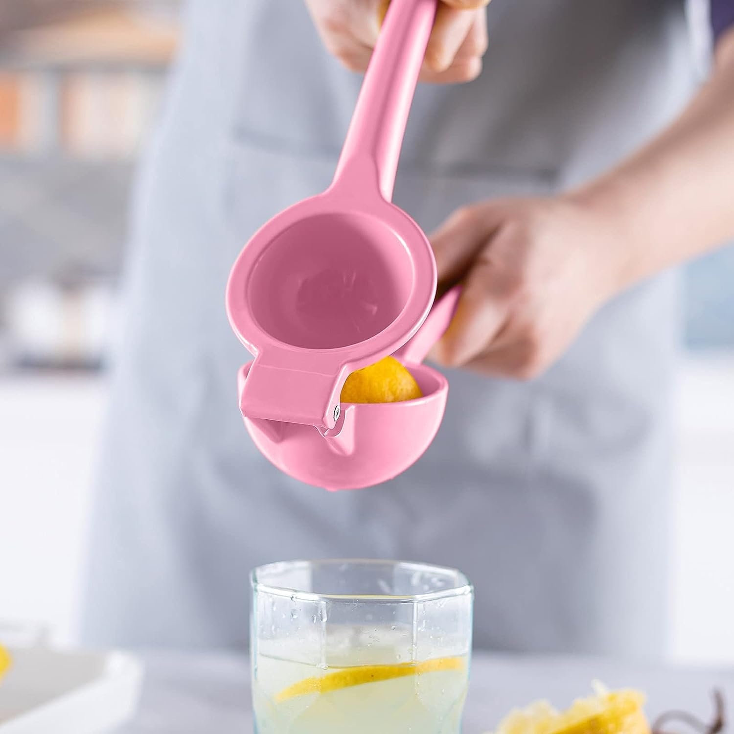 Stainless Steel Manual Citrus Juicer - Handheld Lemon Lime Squeezer for Fresh Juice - Durable Kitchen Tool (Pink) - Perfect for Cocktails, Baking & Healthy Drinks