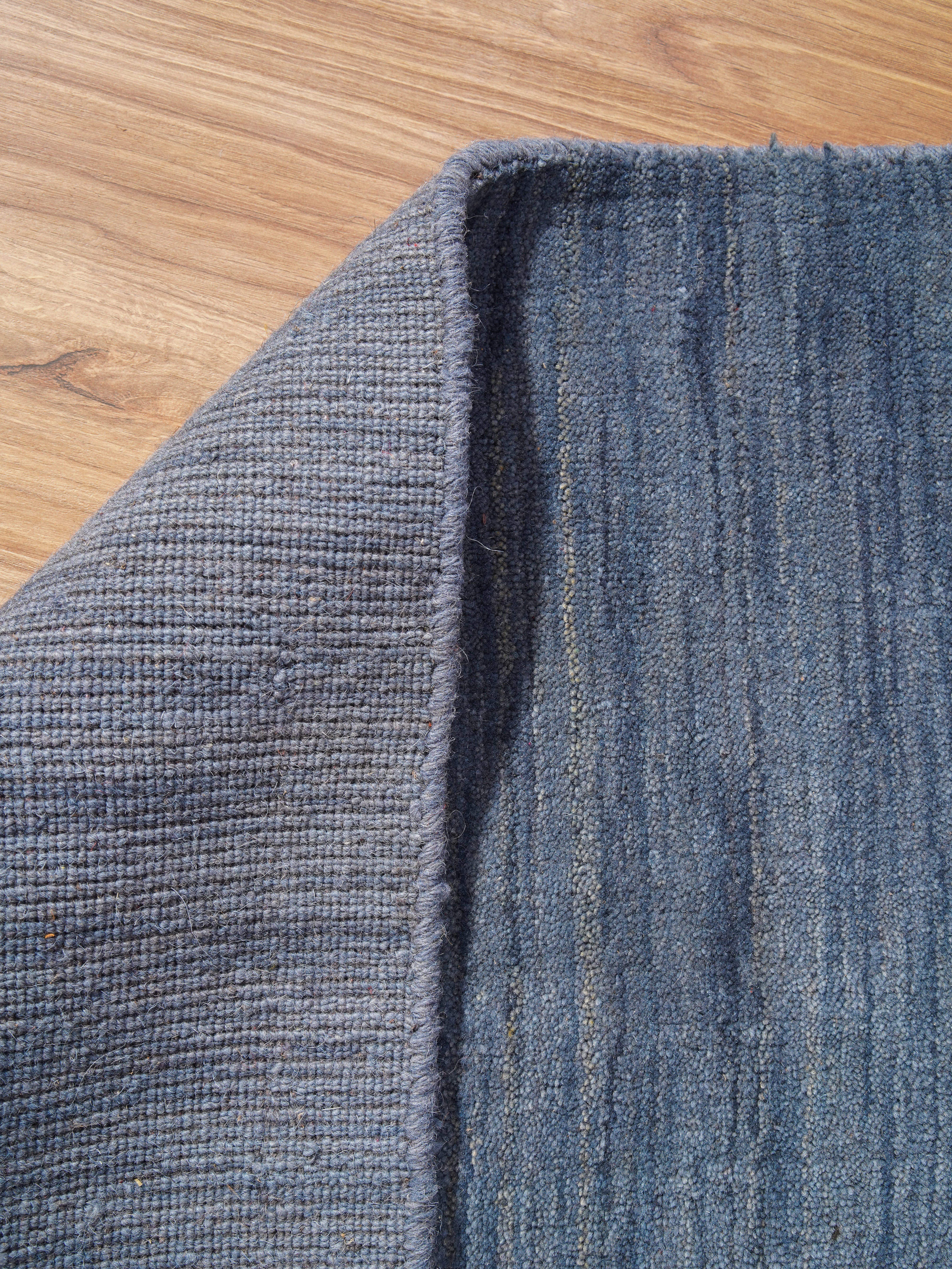 Premium Hand-Knotted Wool Rug - Soft & Luxurious for Living Room, Bedroom, or Office - Eco-Friendly & Durable Home Decor
