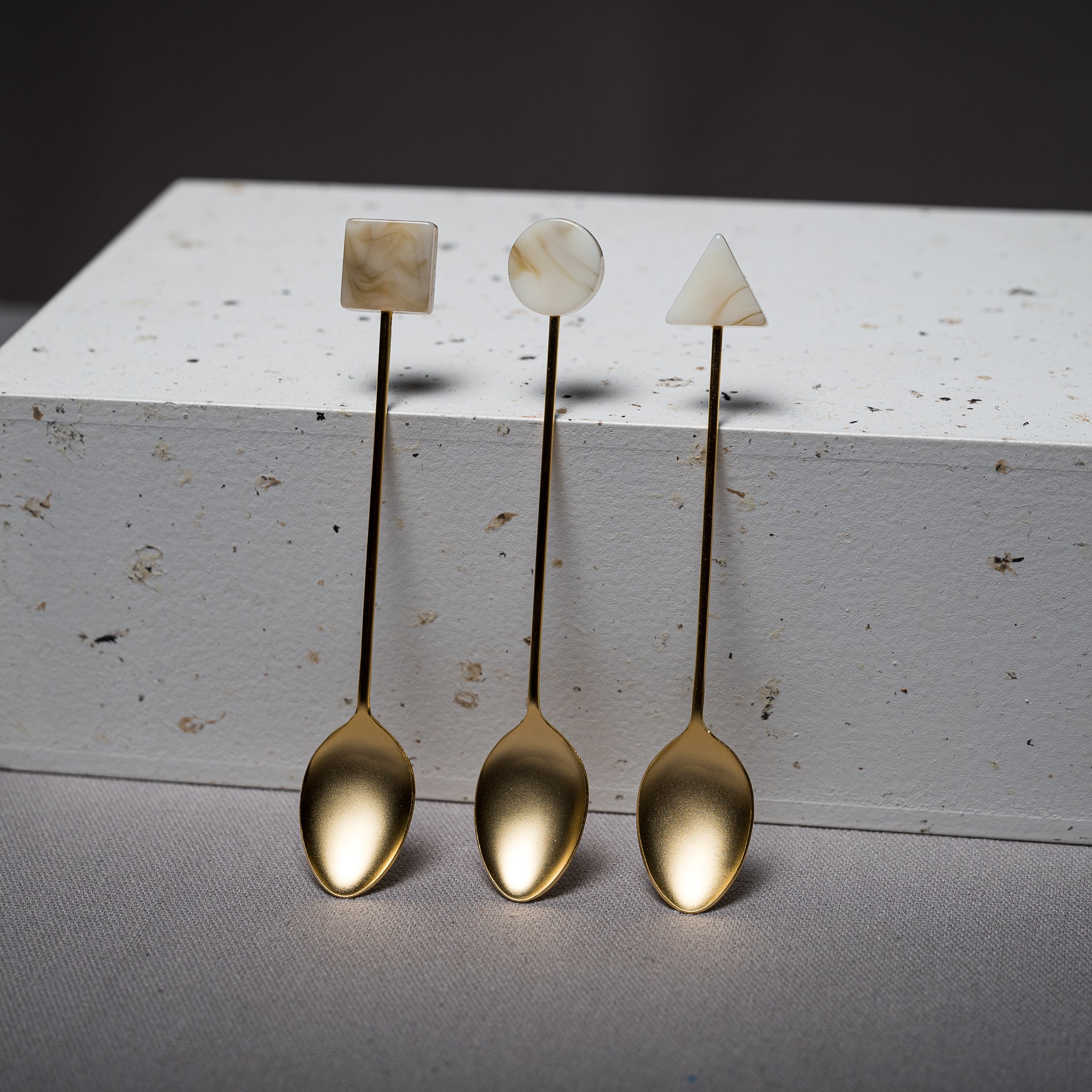 Premium Matte Gold Teaspoon Set with Acrylic Block - 9-Piece Elegant Tea Spoon Collection for Coffee, Dessert, and Tea Party Serving - Perfect for Home, Restaurant, and Gift Giving