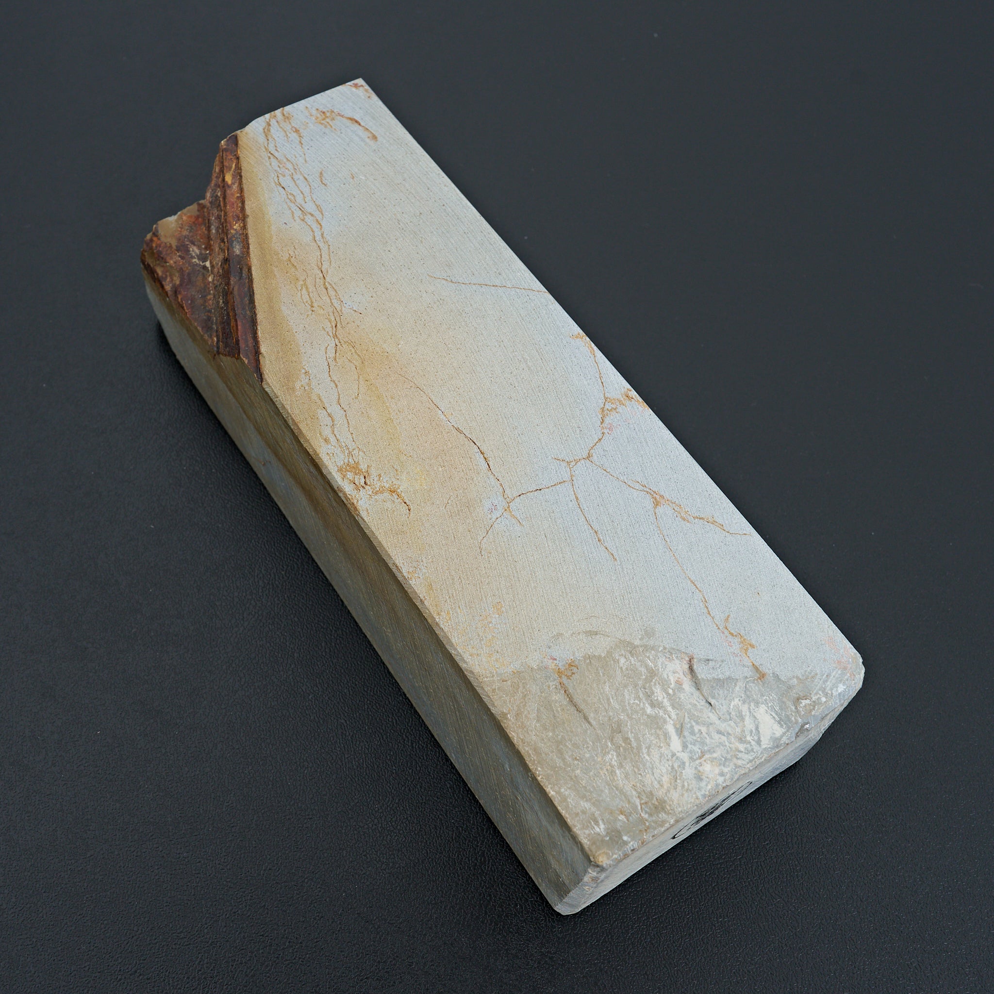 Premium Maruoyama Shikiuchigumori 006 Japanese Whetstone - Professional Sharpening Stone for Knives, Chisels & Tools | Ideal for Chefs, Woodworkers & DIY Enthusiasts