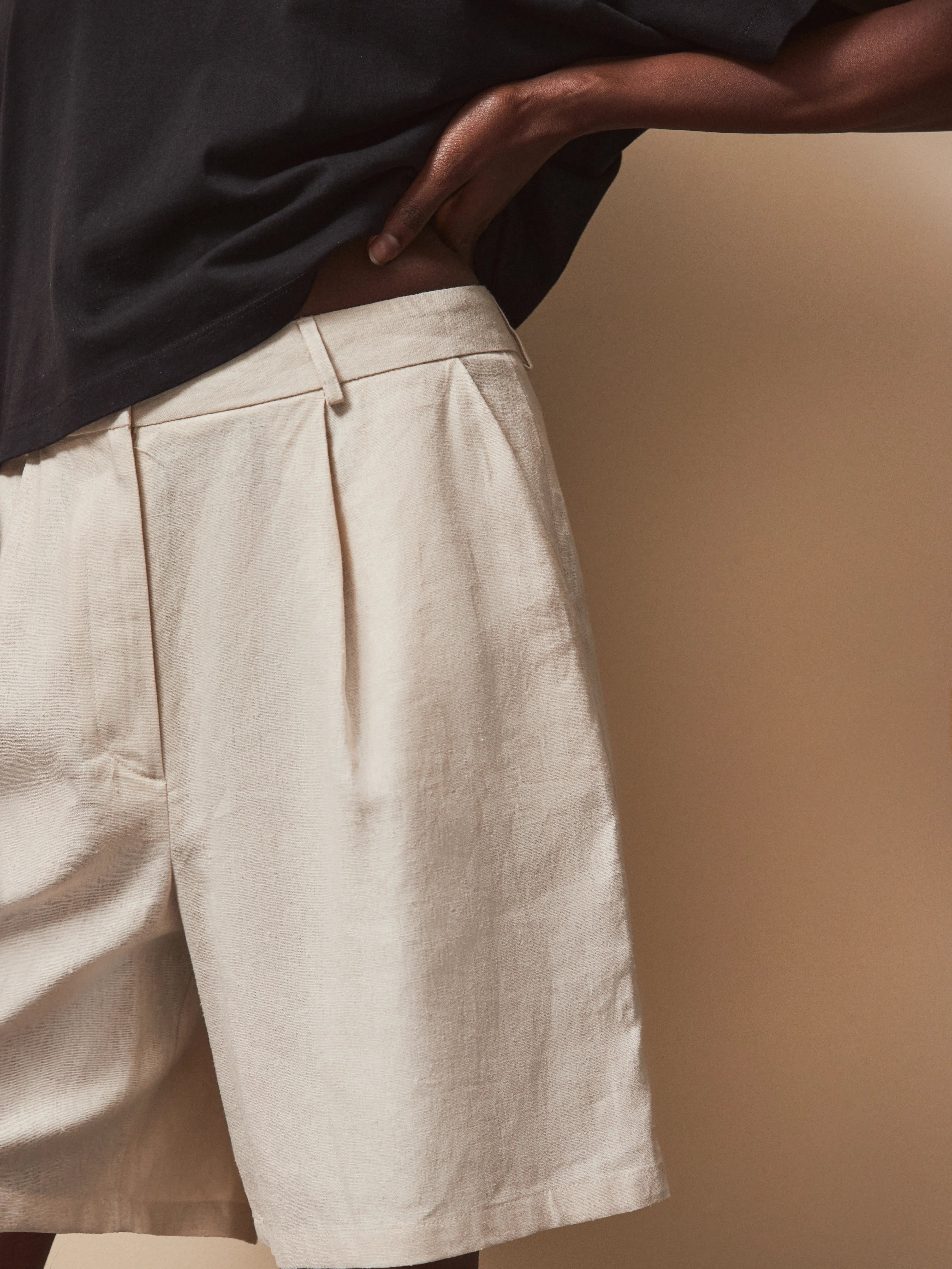 Stylish Ecru Linen Blend Bermuda Shorts for Women - Comfortable Summer Casual Wear - Perfect for Beach, Vacation & Outdoor Activities