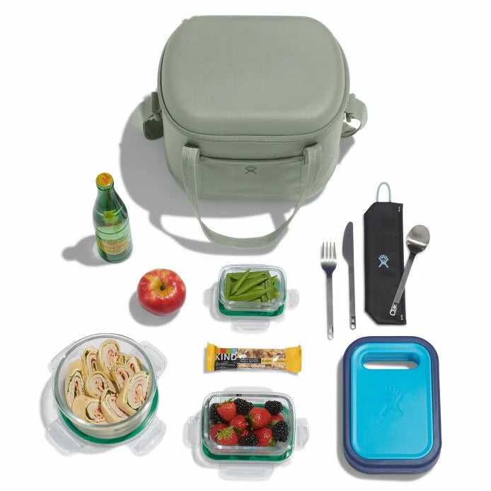 Coleman 12L Insulated Soft Cooler Bag for Picnics, Camping & Beach - Lightweight & Leak-Proof Portable Cooler with Shoulder Strap