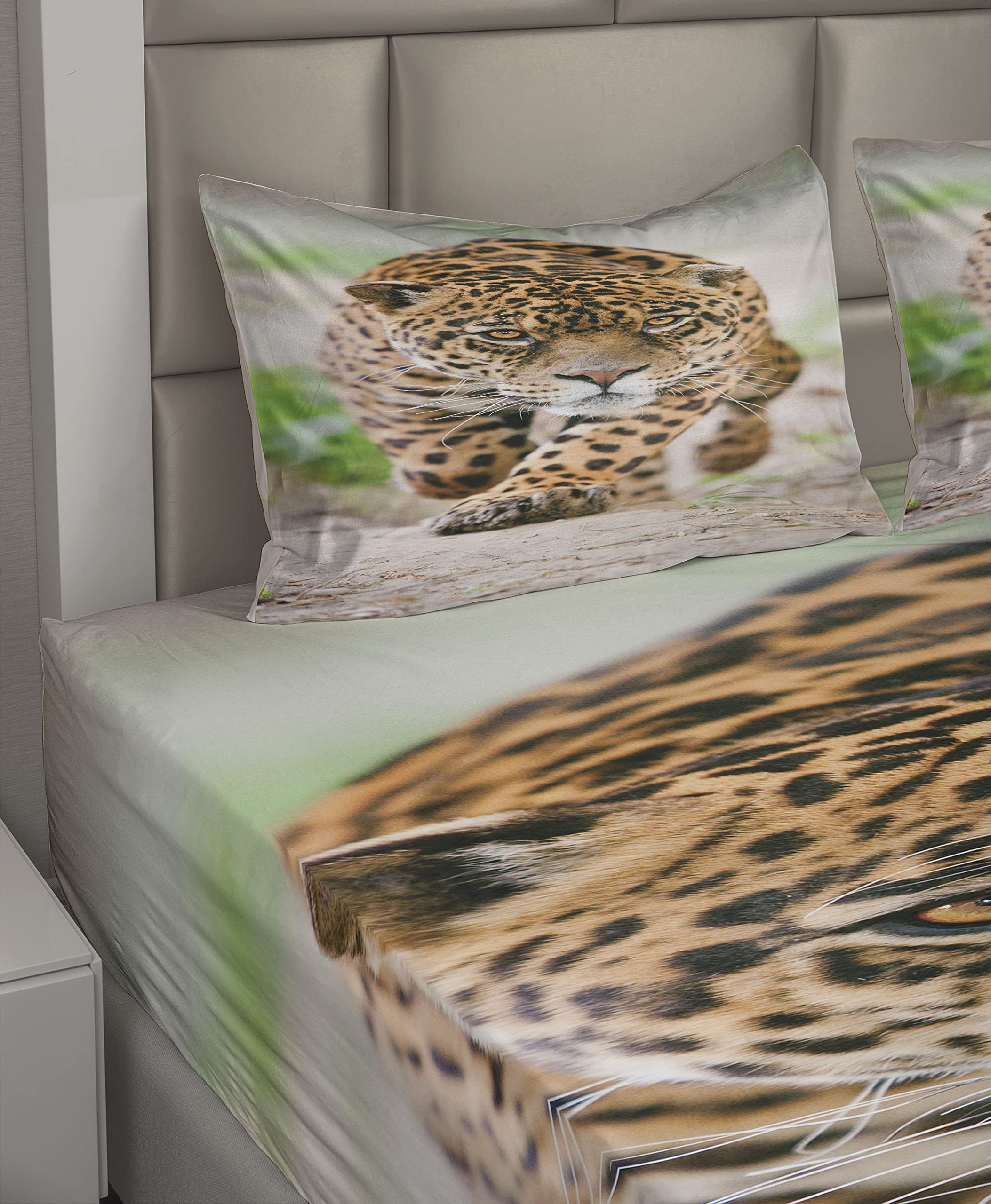 Ambesonne Leopard Print 4-Piece King Size Sheet Set - Jungle Wildlife Safari Bedding with Fitted Sheet, Flat Sheet & Pillowcases in Yellow & Beige | Perfect for African-Themed Bedrooms, Guest Rooms & Wild Animal Lovers
