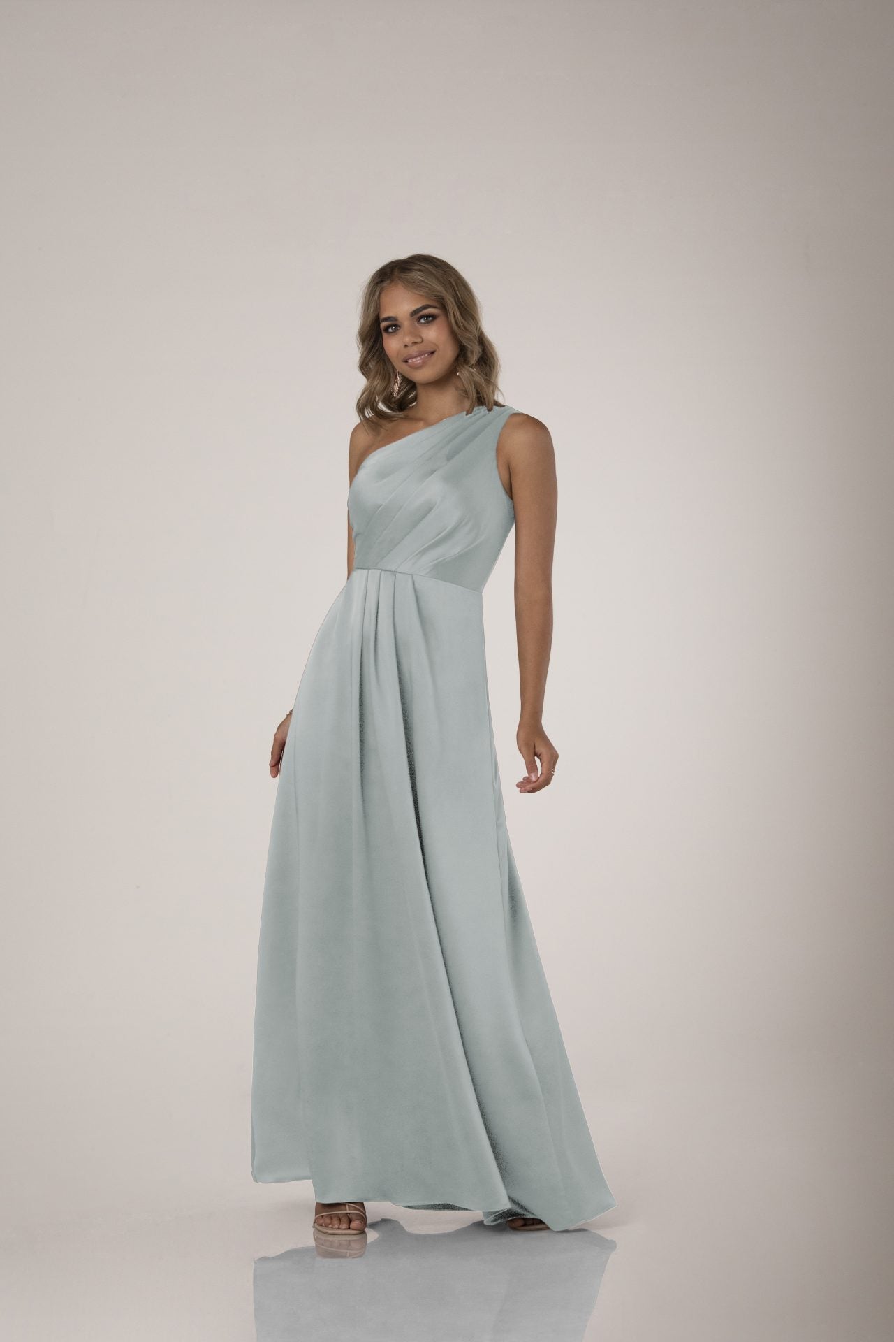 Luxury Lina Charmeuse Silk Fabric - Soft & Shiny for Dresses, Scarves & Home Decor | Perfect for Evening Gowns, Bridal Wear & Elegant DIY Projects