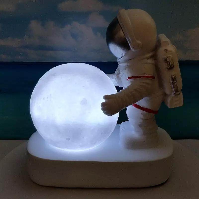 Astronaut Night Lamp - 3D LED Space-Themed Night Light for Kids Room, Nursery & Bedroom Decor - Perfect for Bedtime, Relaxation & Creating a Cozy Atmosphere