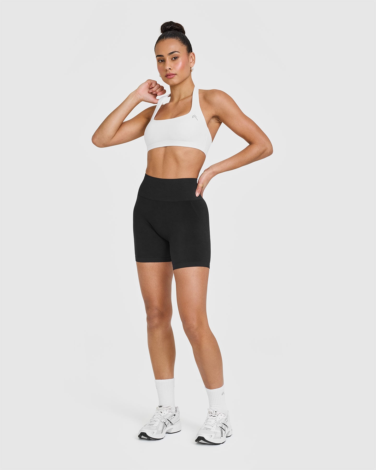EasyLift™ Supportive Halter Bralette - Comfortable Wireless Bra for Women in White | Perfect for Yoga, Workouts & Everyday Wear
