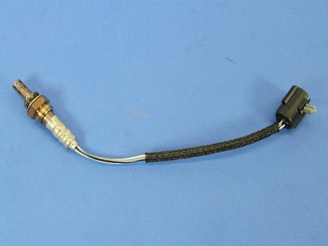 Genuine Mopar 56041213AG Oxygen Sensor Replacement for Dodge, Jeep, Chrysler - Improve Engine Performance & Fuel Efficiency (Ideal for Off-Roading & Daily Commuting)