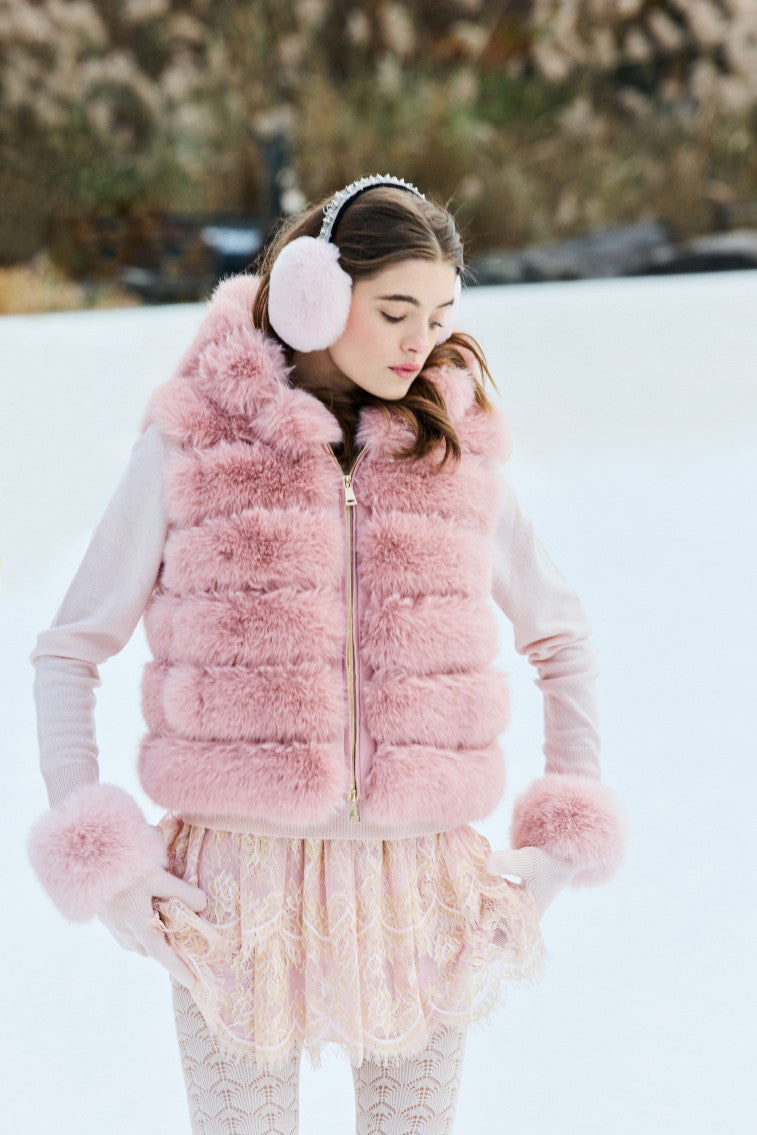 LoveShackFancy x MAX&MOI Faux Fur Fox Vest - Women's Fashion Winter Coat, Soft Plush Jacket for Cold Weather, Perfect for Holiday Parties & Outdoor Adventures