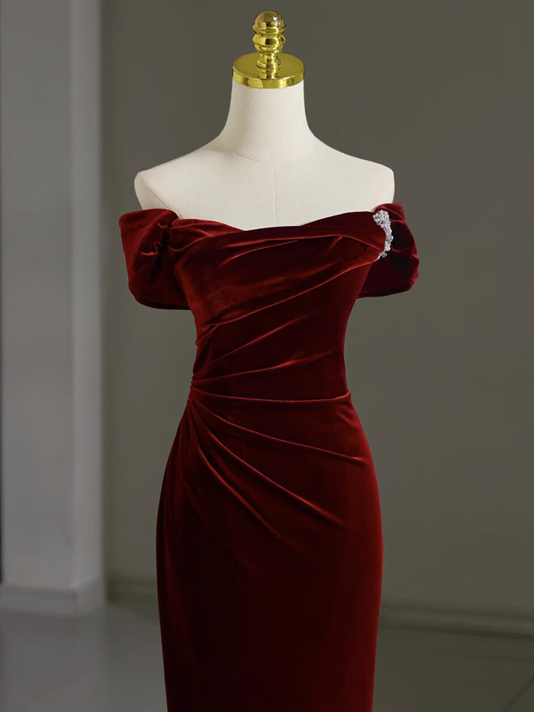 Elegant Mermaid Velvet Burgundy Long Prom Dress for Women - Formal Evening Gown for Homecoming, Ball, Wedding & Special Occasions