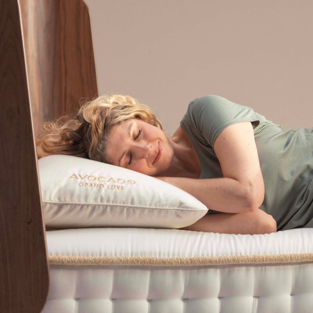 Premium Grand Luxe Pillow - Ultra Soft Memory Foam for Neck & Back Support - Perfect for Side Sleepers, Back Pain Relief & Luxury Bedding (White) - Ideal for Home, Office & Travel Use