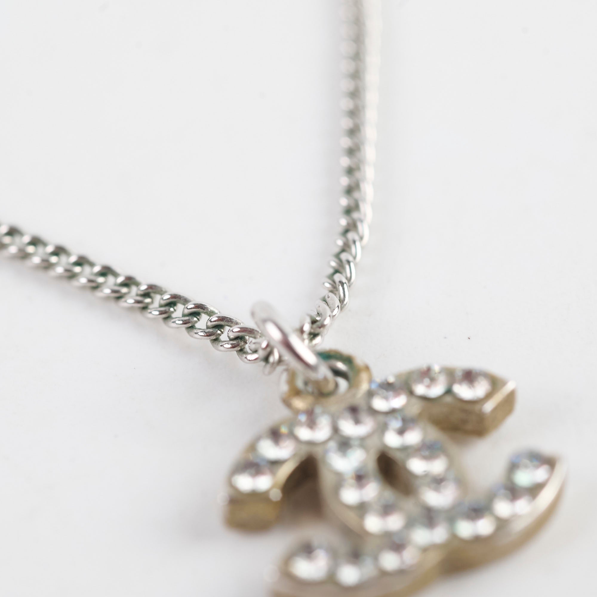 Chanel CC Logo Crystal Necklace for Women - Luxury Fashion Jewelry Gift for Birthday, Anniversary & Valentine's Day - Perfect for Parties, Weddings & Special Occasions