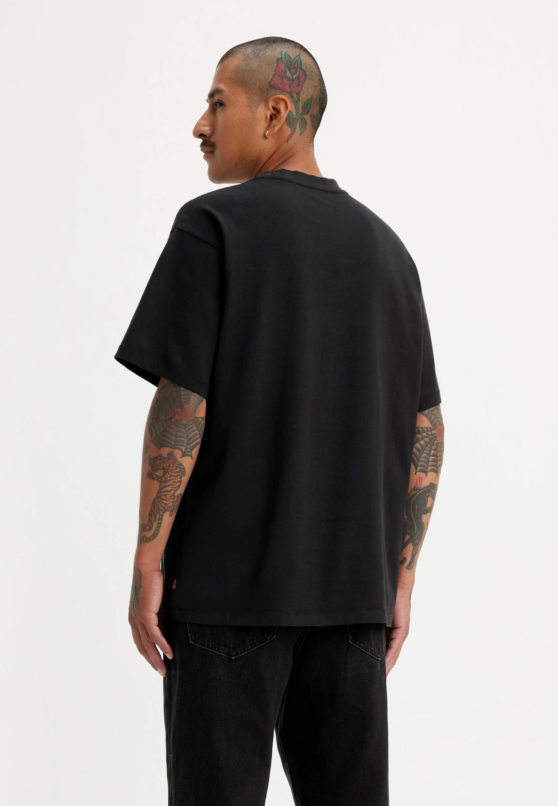 Levi's Relaxed Vintage Embroidered T-Shirt for Men - Soft Cotton Black Tee - Casual Wear & Retro Style Outfit