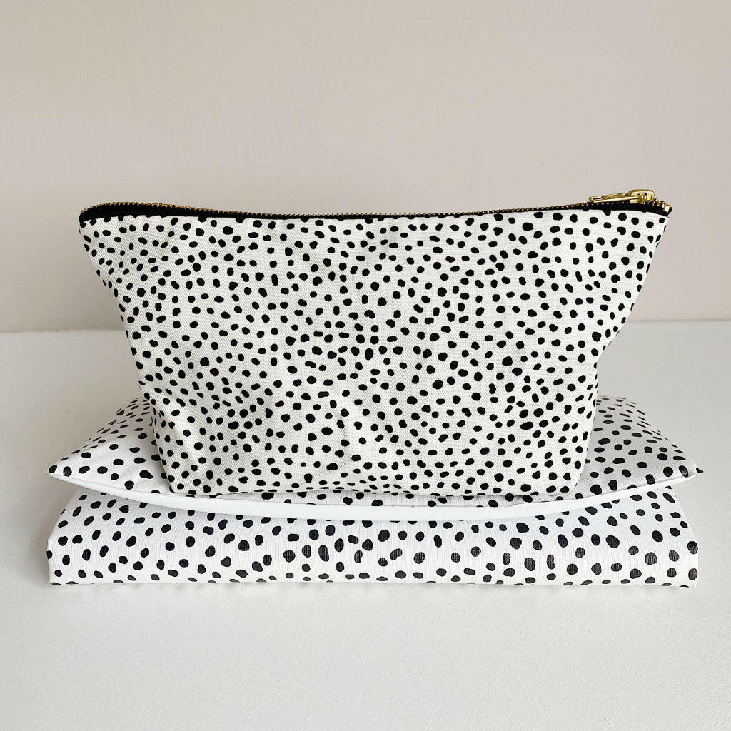 Premium Nappy Organizer Bag with Stylish Dalmatian Print - Perfect for Diaper Storage, Baby Essentials & On-the-Go Parents