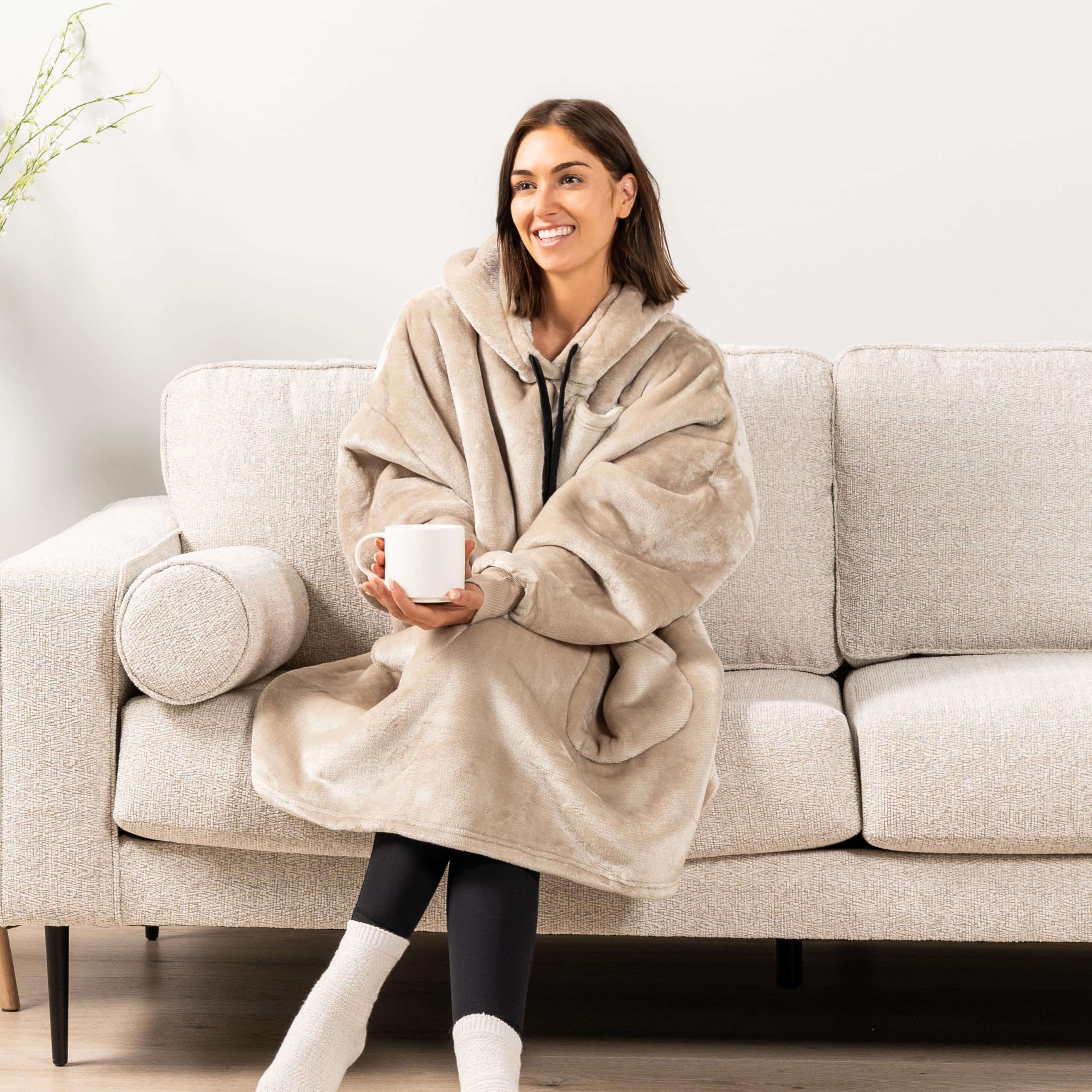 PAVILIA Wearable Blanket Hoodie for Women & Men - Oversized Sherpa Fleece Hooded Sweatshirt Sweater | Cozy Loungewear for Home, Camping & Outdoor Activities