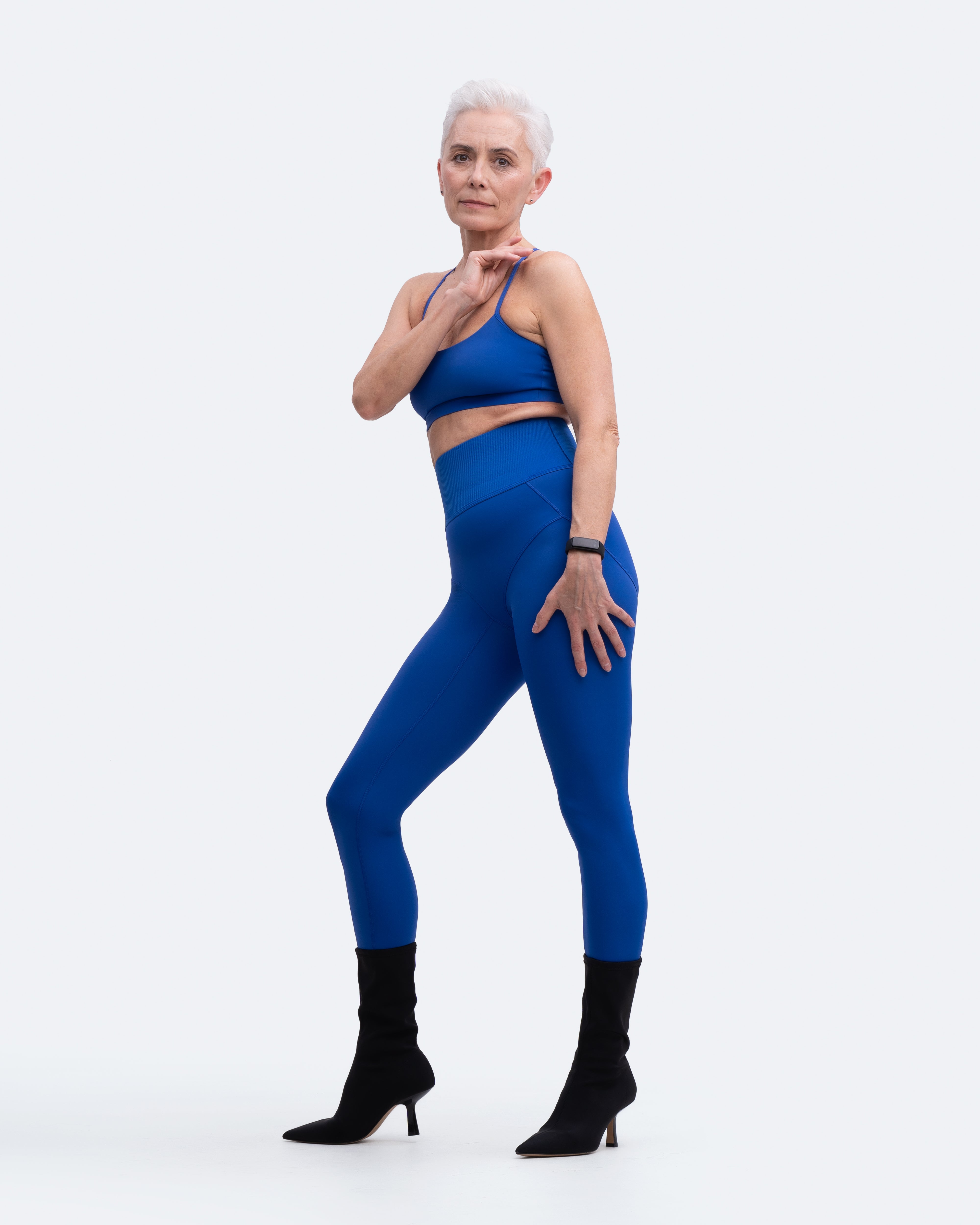 Seamless Sports Bra with Thin Straps - Comfortable Workout Top for Yoga, Running & Gym - Breathable & Supportive Activewear for Women